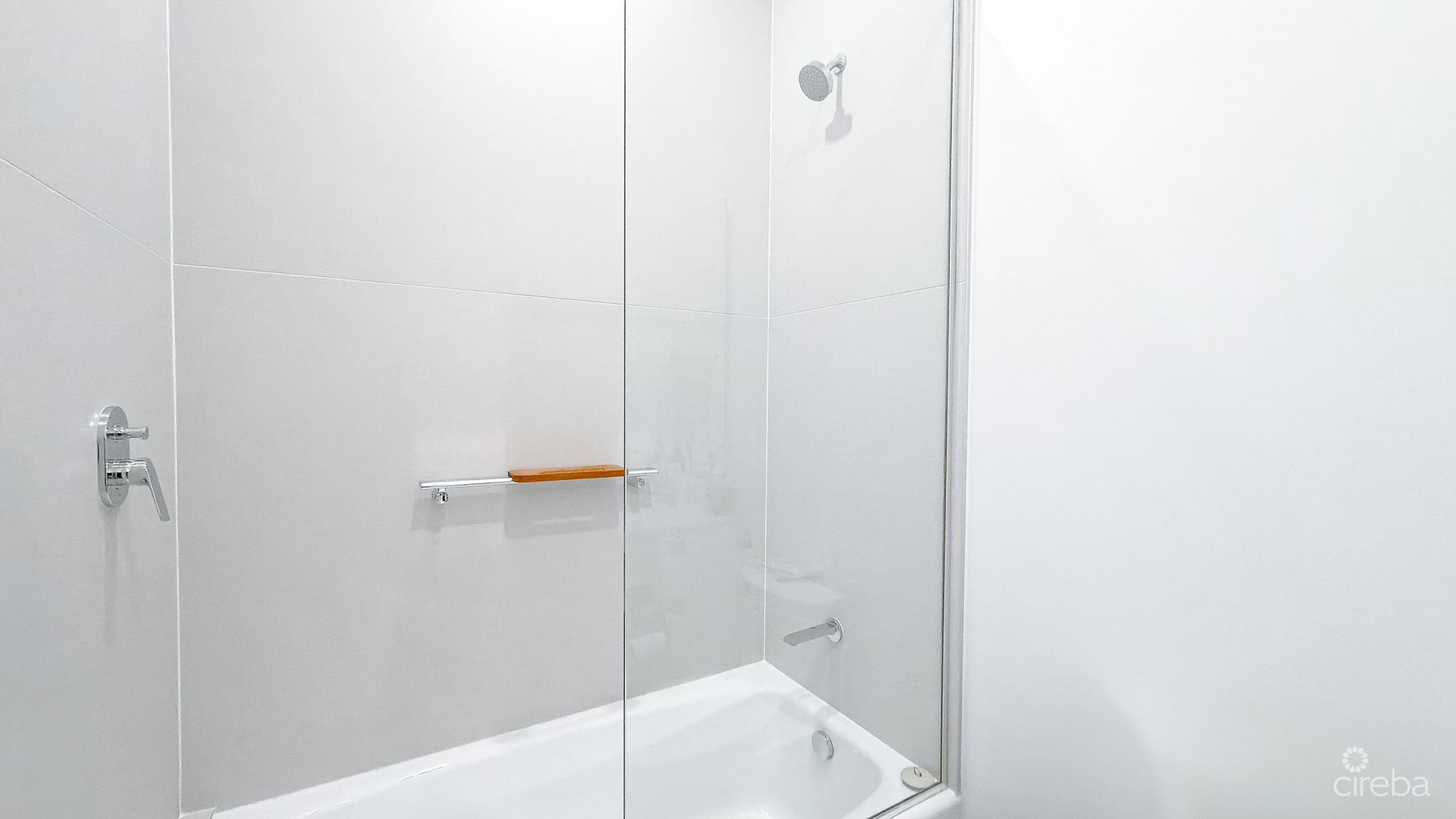 AURA 3 BED CORNER CONDO