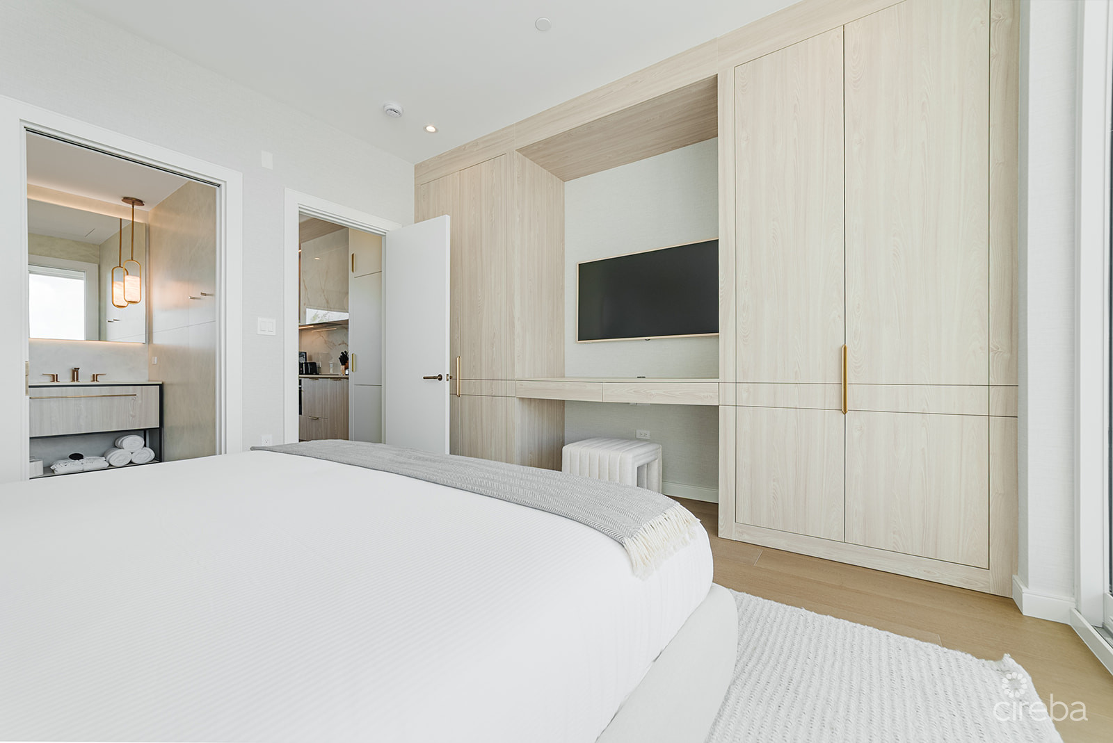 THE GROVE TOO – UNIT 53