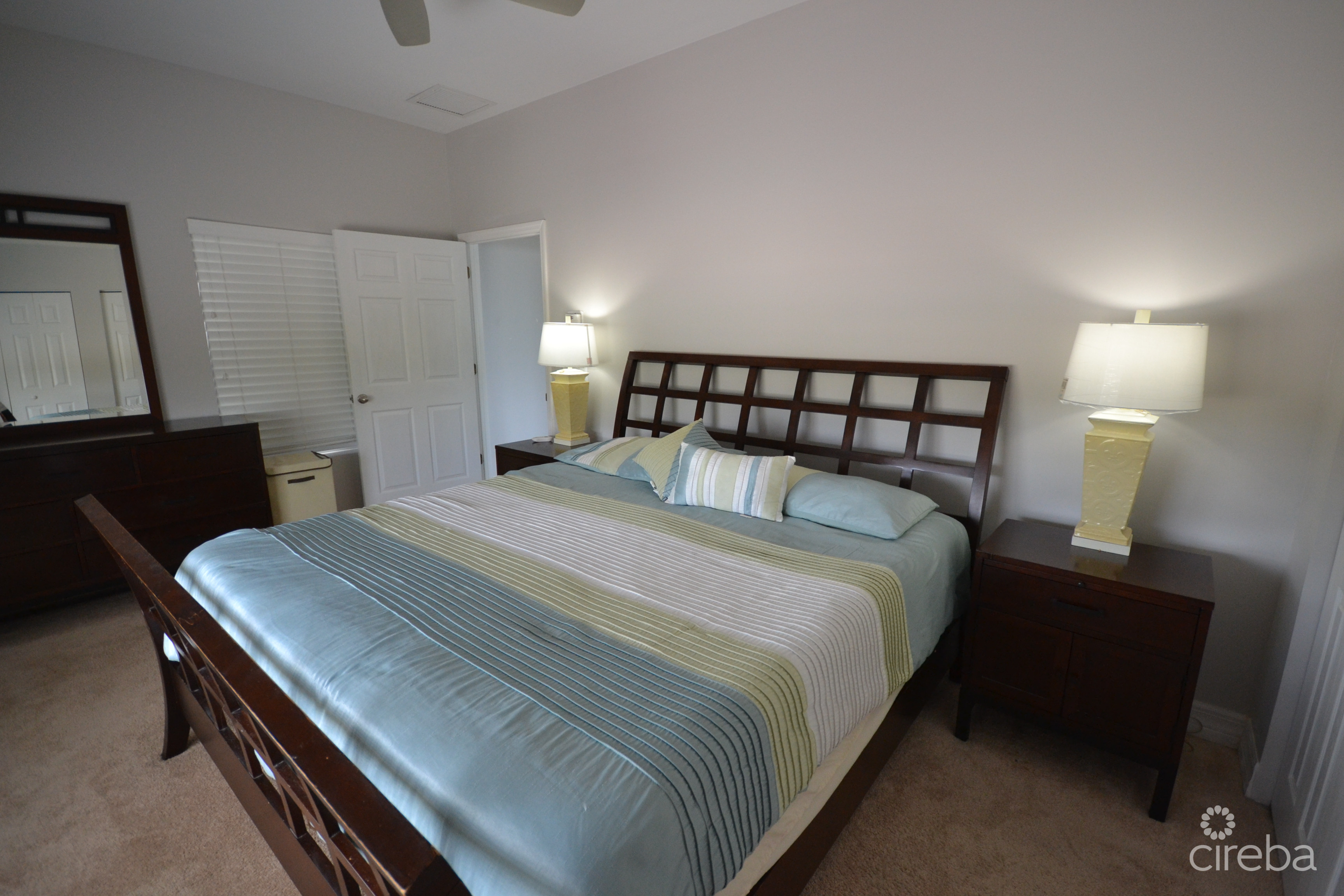 MANGROVE POINT 2 BEDROOM COTTAGE WITH BOAT SLIP