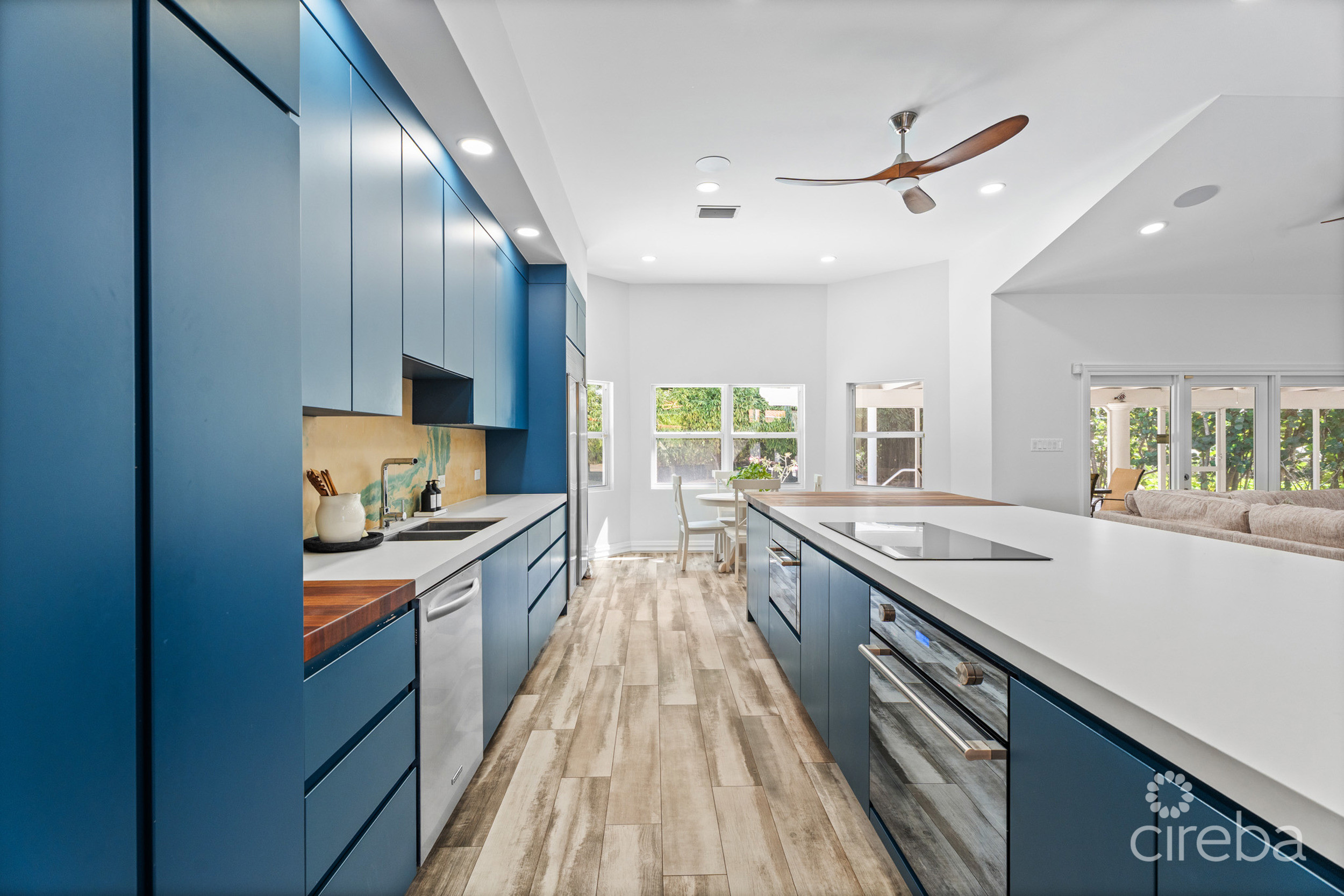 JACARANDA COURT 35, SOUTH SOUND HOME