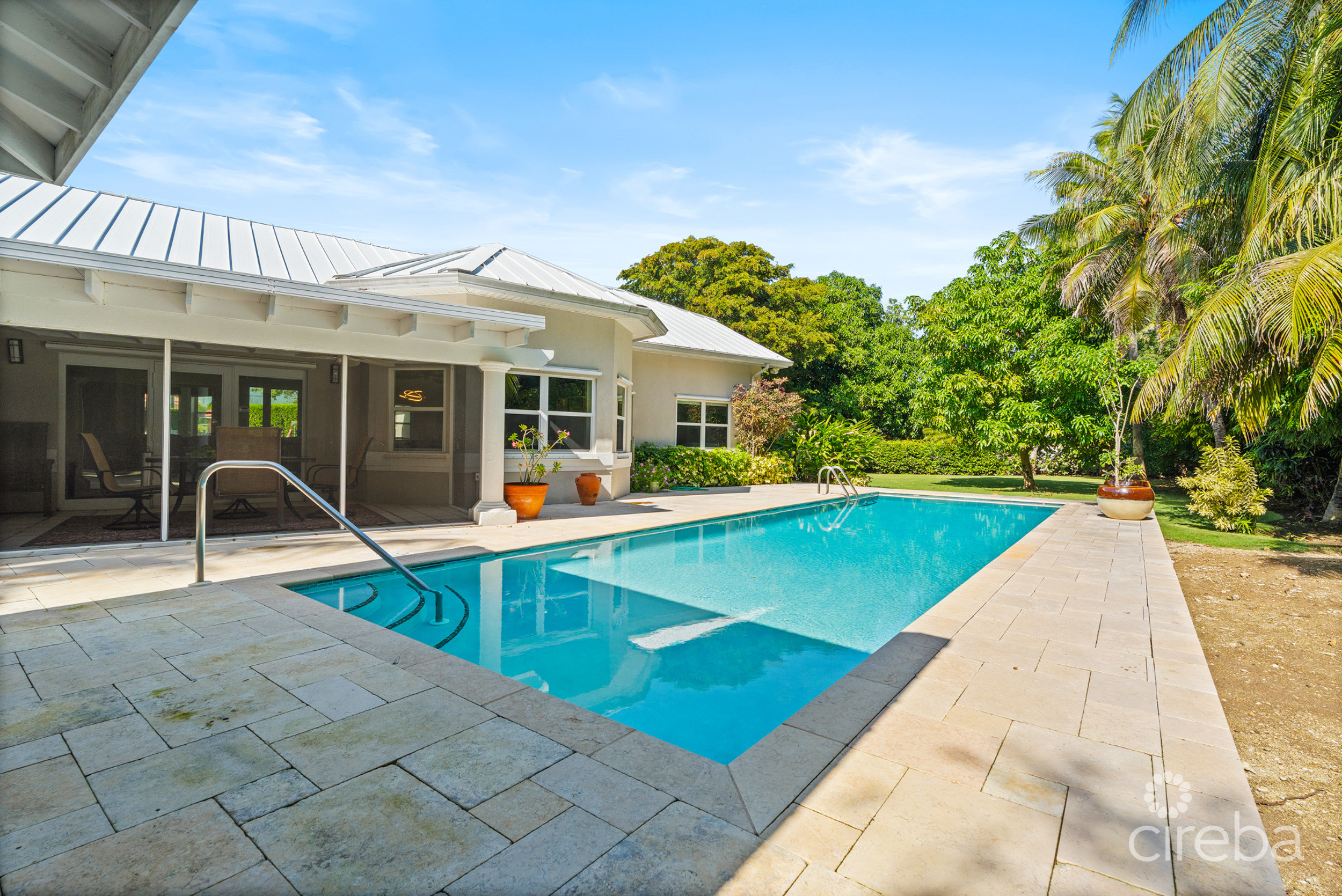 JACARANDA COURT 35, SOUTH SOUND HOME