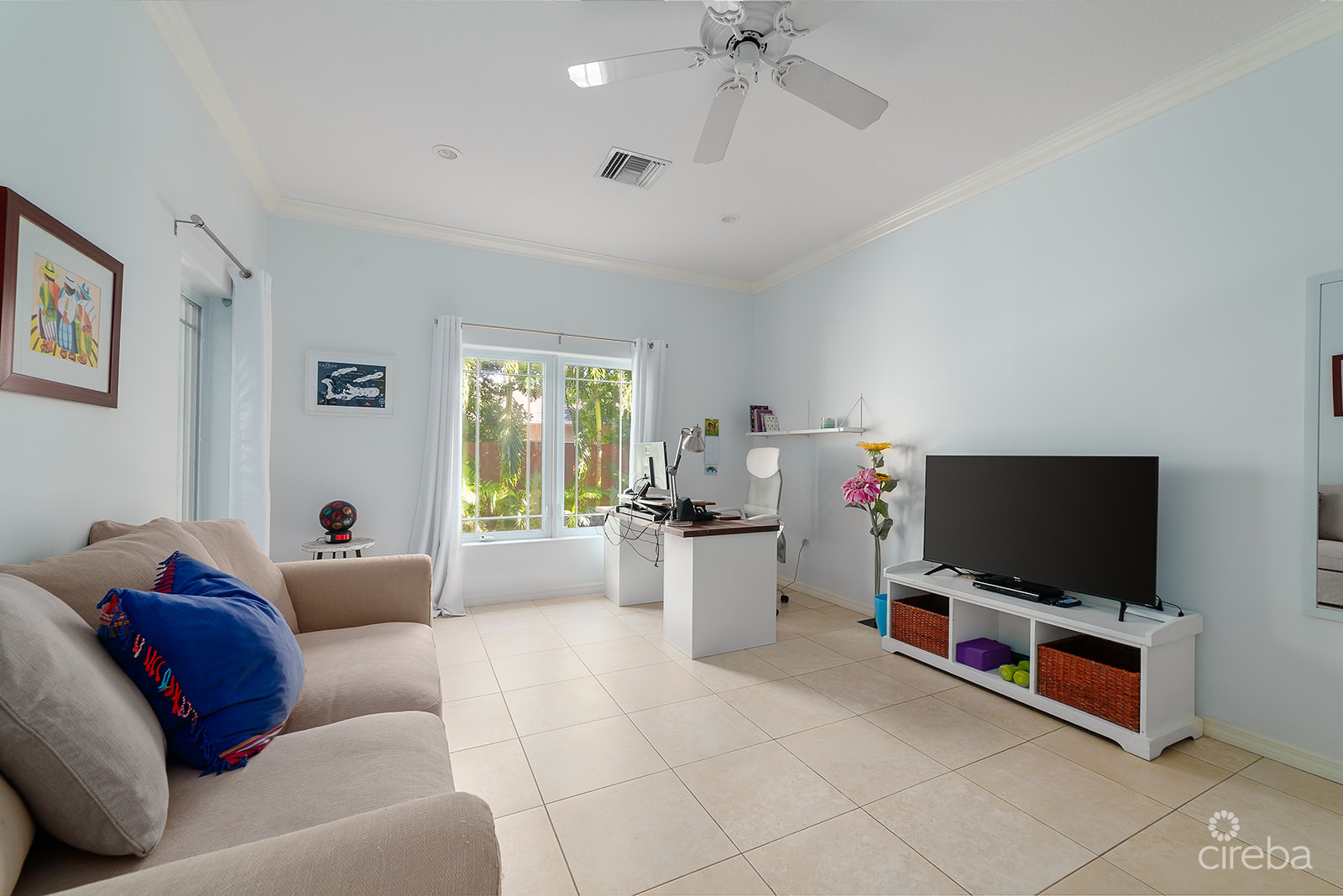 FULLY RENOVATED SAVANNAH GRAND 4 BEDROOM FAMILY HOME