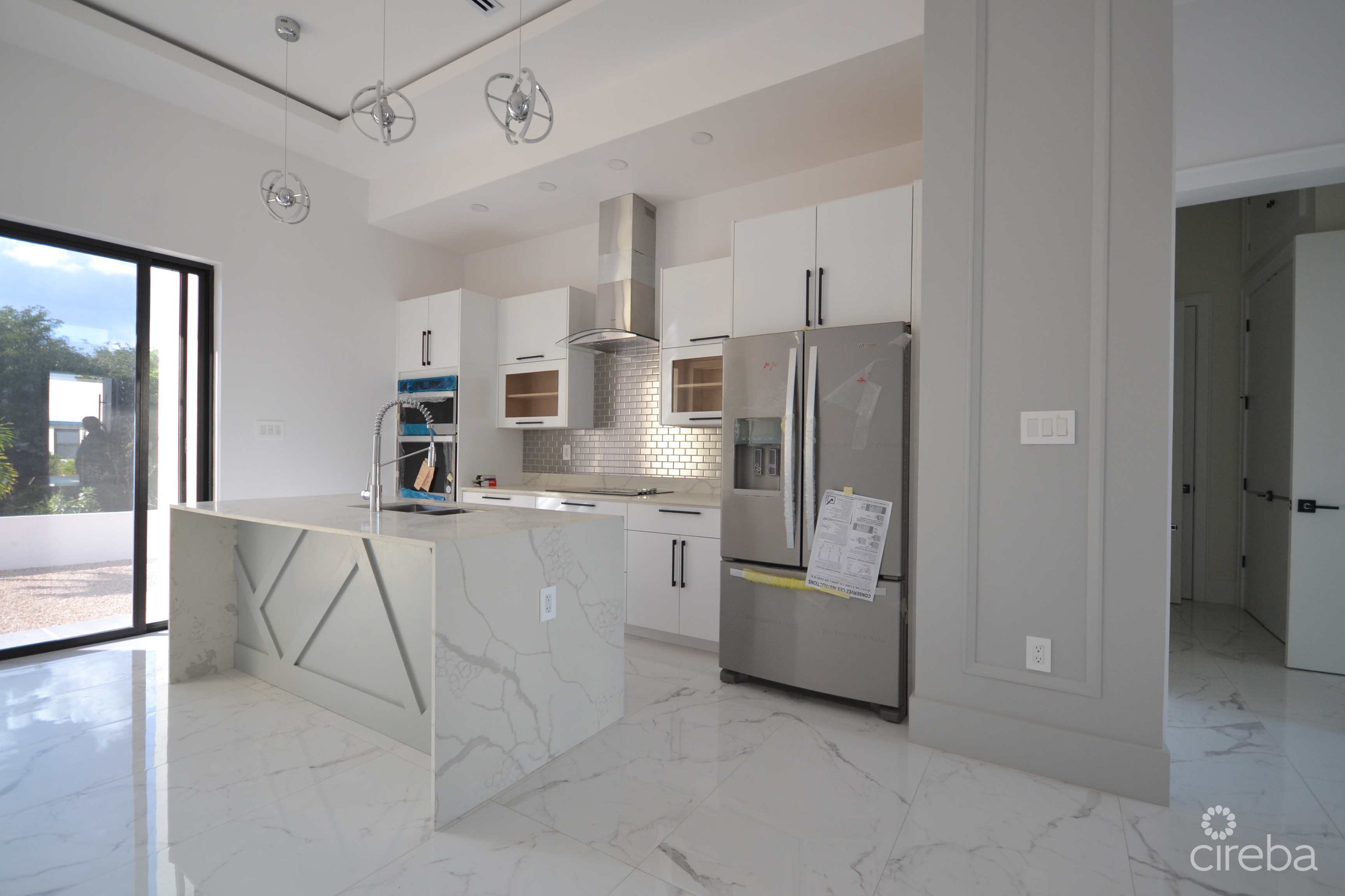 BLOOMBURY VILLAS BRAND NEW!