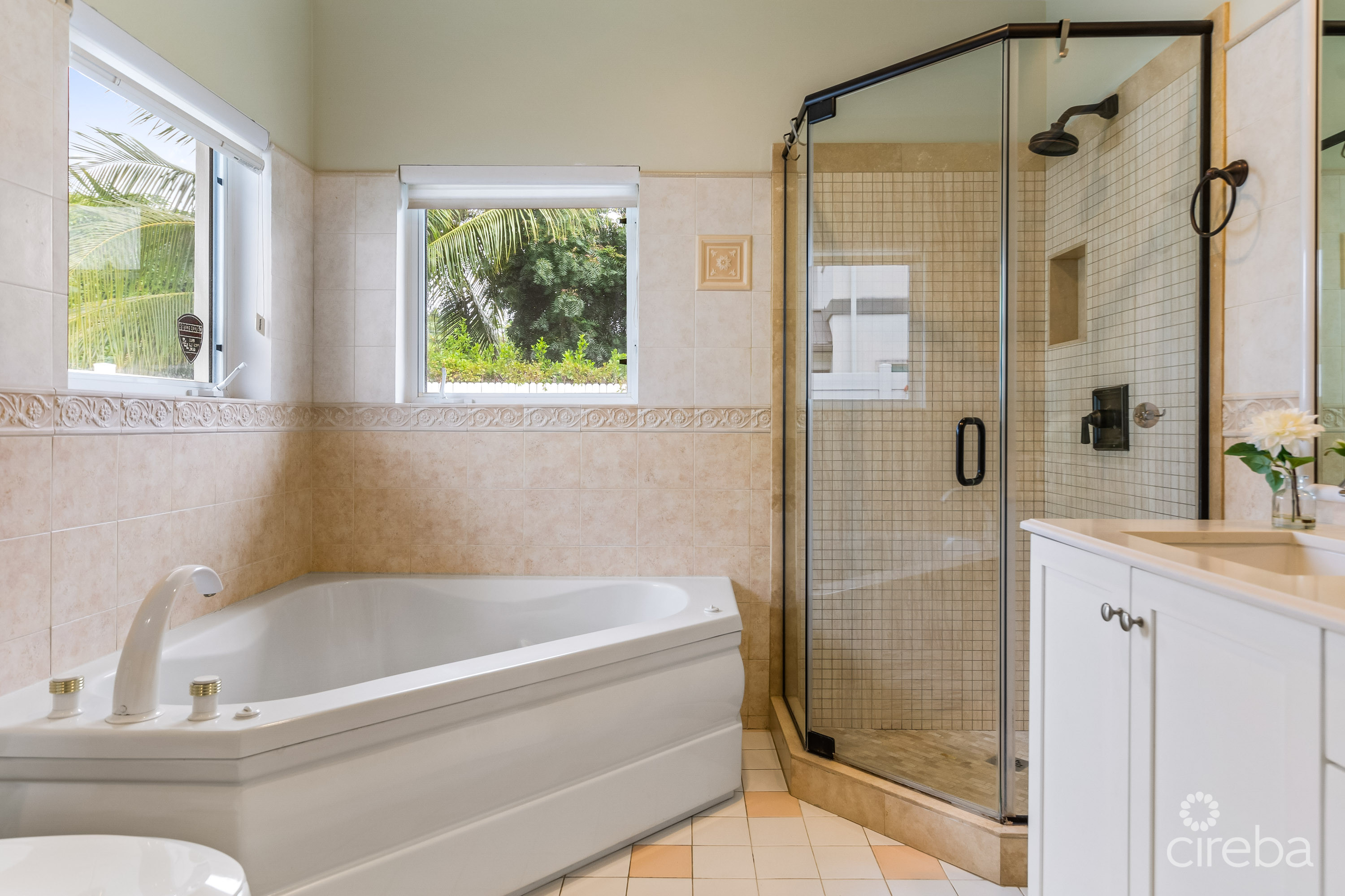 SNUG HARBOUR FAMILY HOME