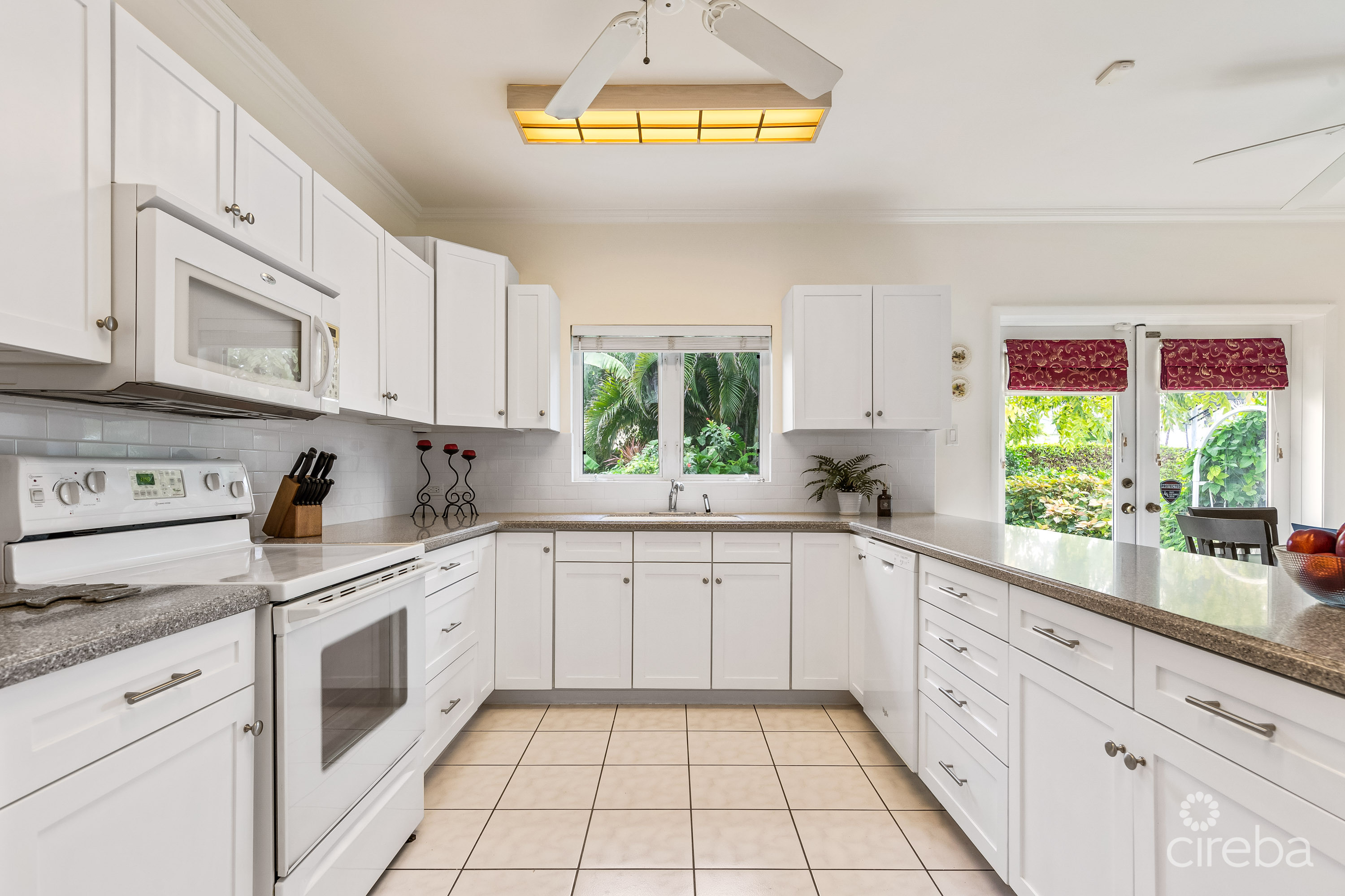 SNUG HARBOUR FAMILY HOME