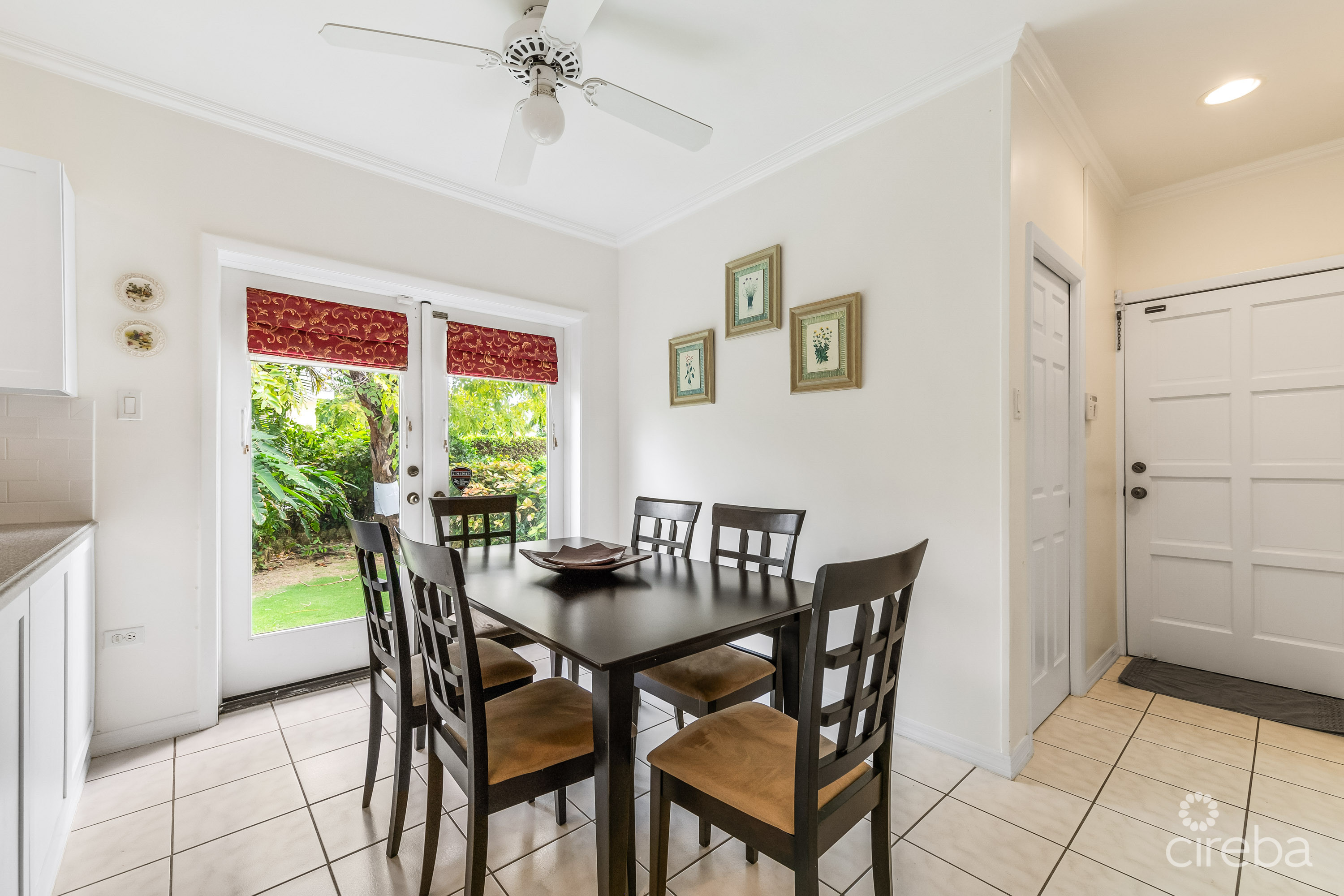 SNUG HARBOUR FAMILY HOME