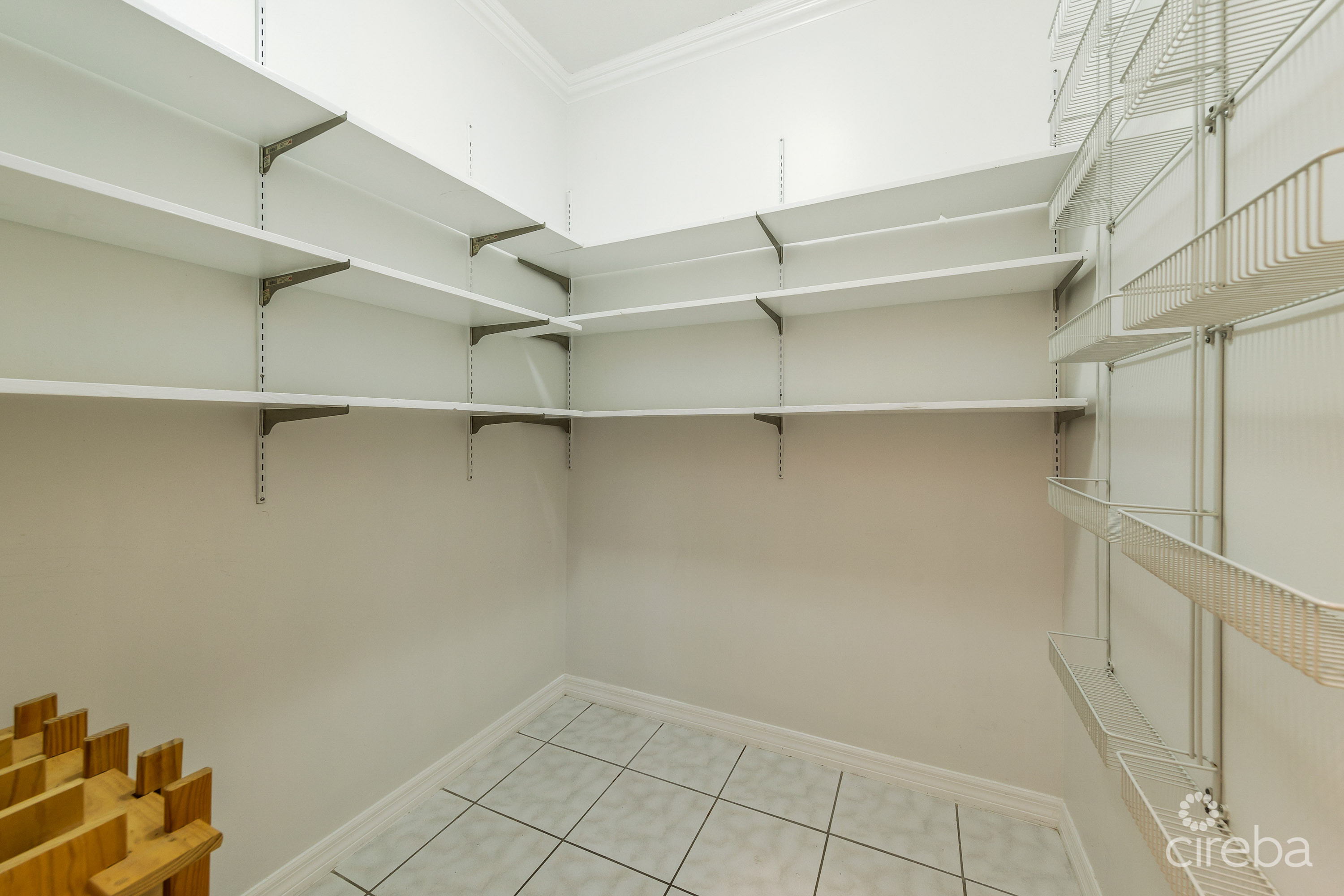 SNUG HARBOUR FAMILY HOME