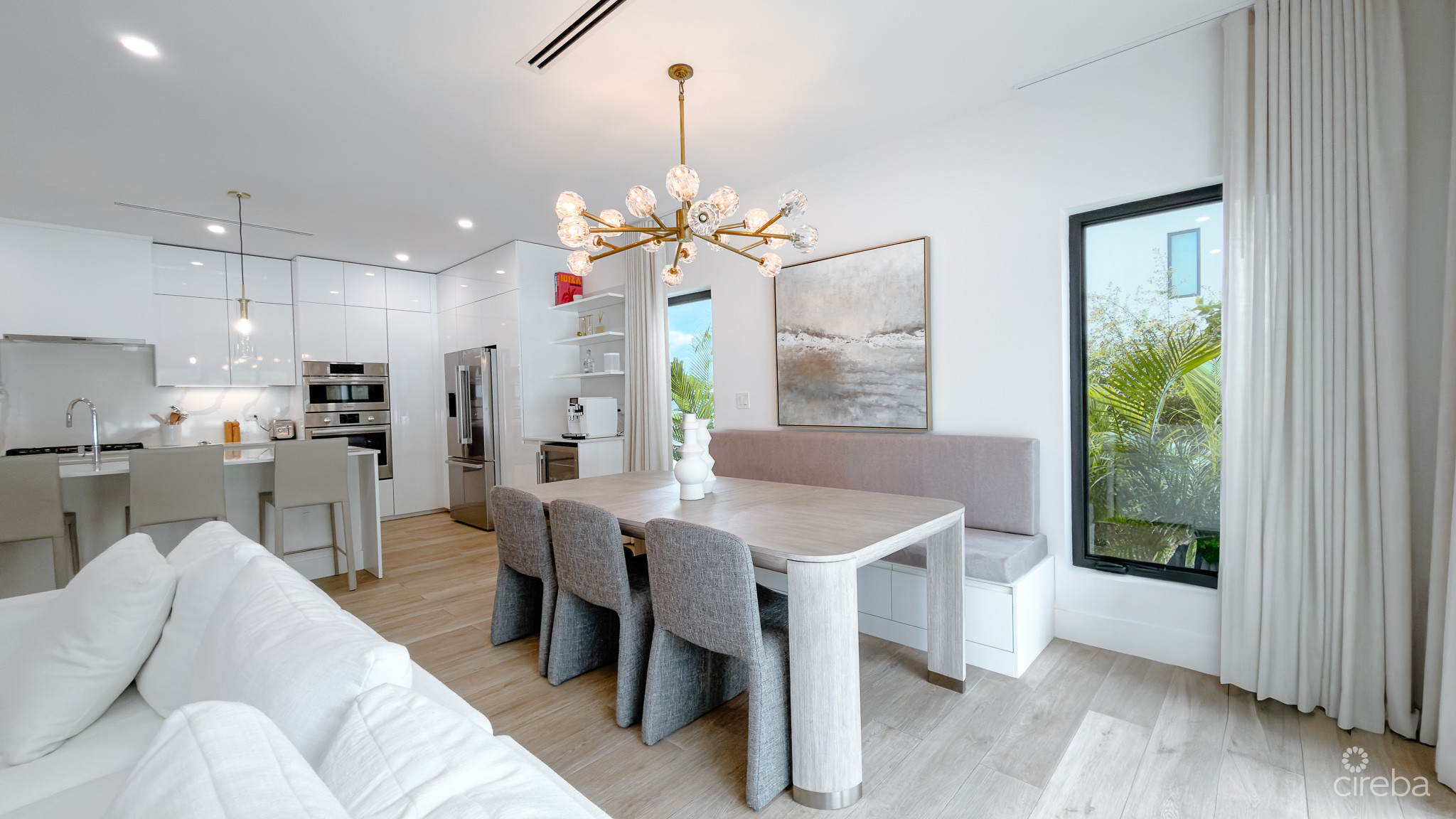 SALT AIR – 4 BED TOWNHOUSE THE SHORES