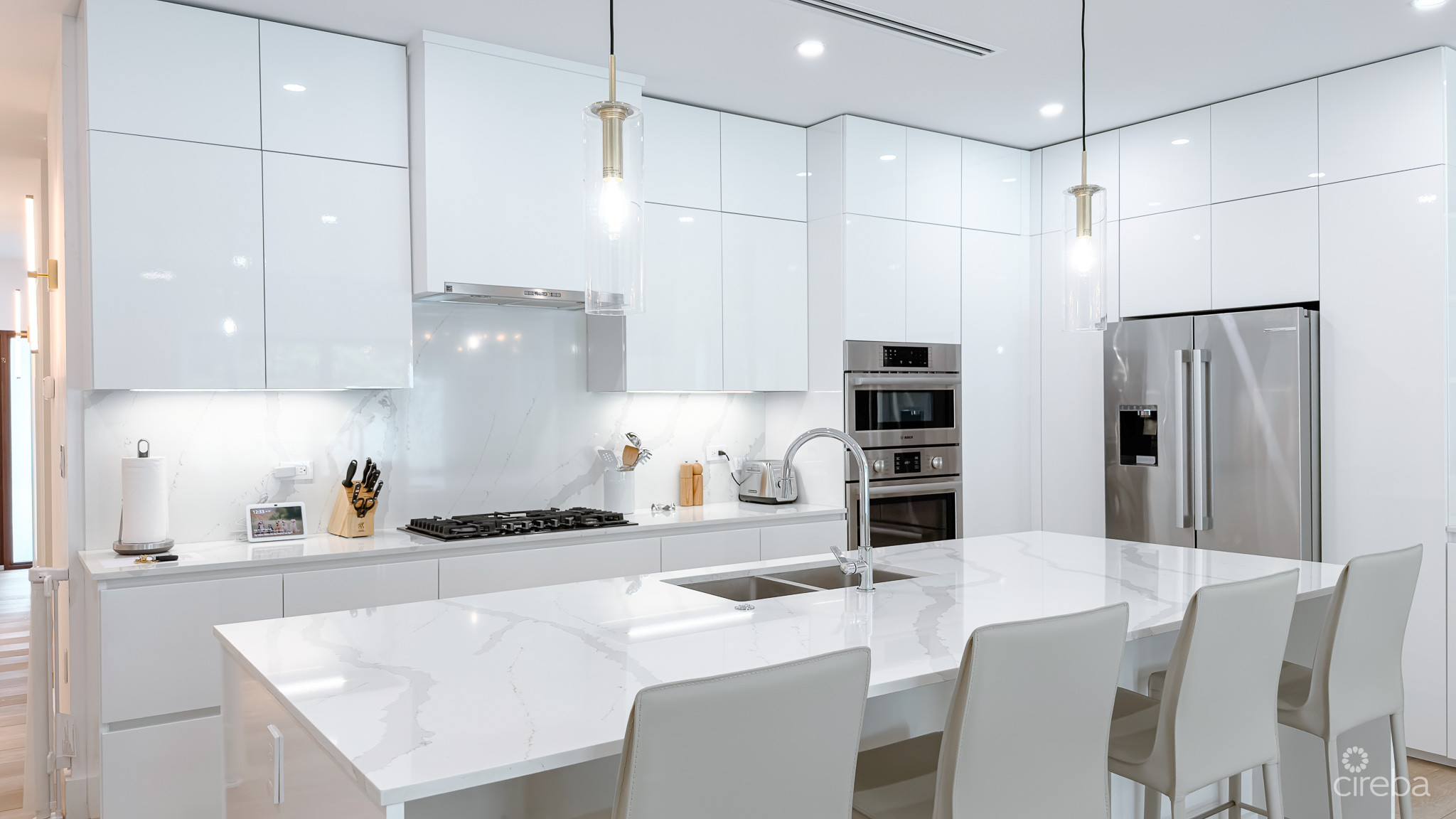 SALT AIR – 4 BED TOWNHOUSE THE SHORES