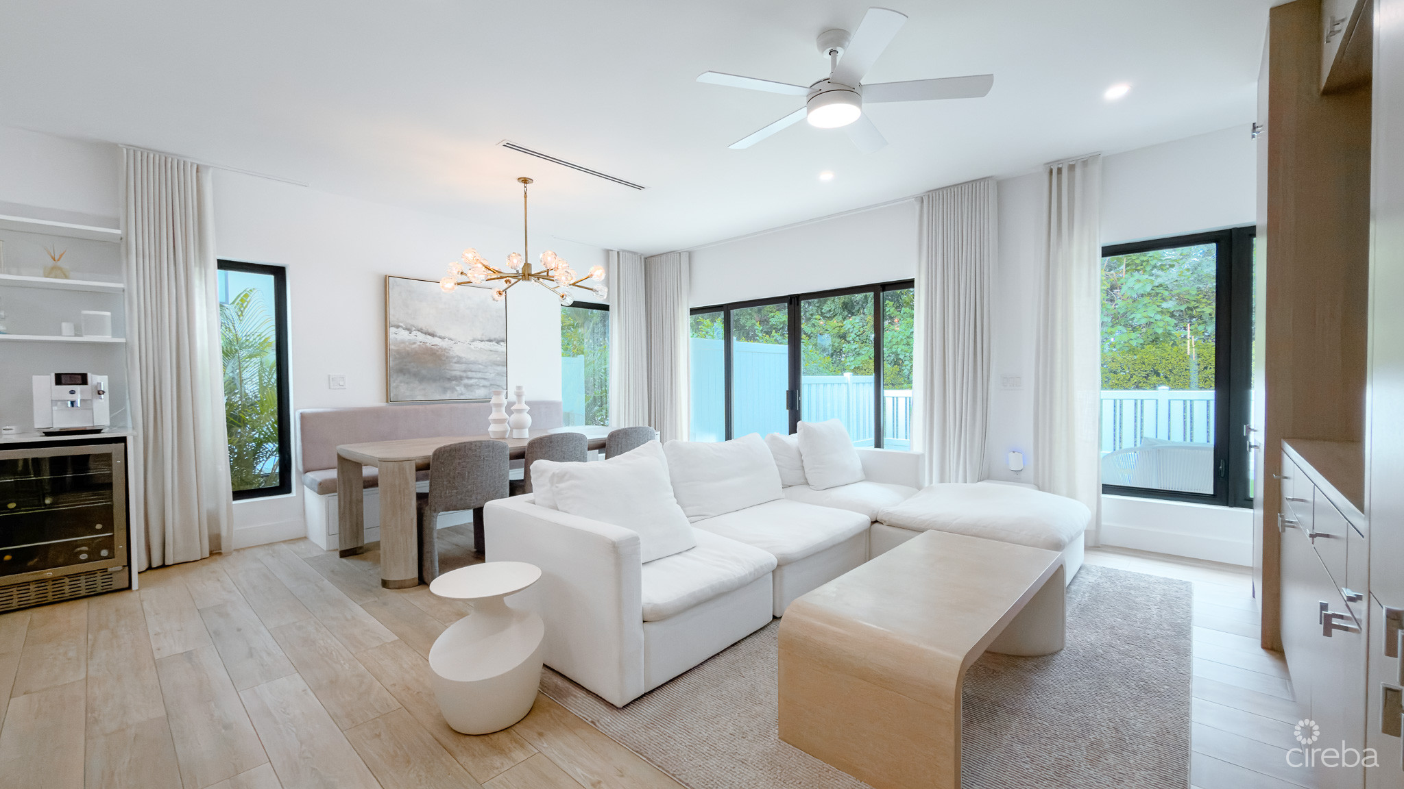 SALT AIR – 4 BED TOWNHOUSE THE SHORES