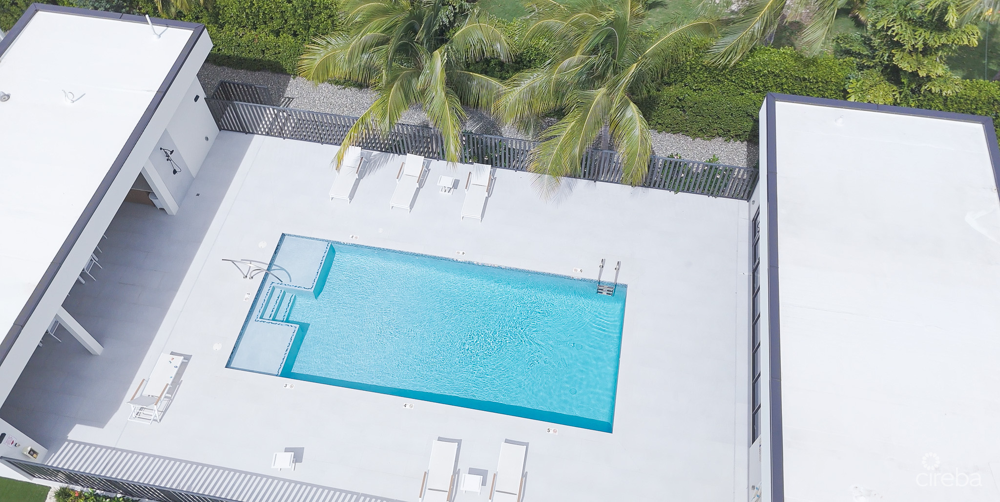 SALT AIR – 4 BED TOWNHOUSE THE SHORES