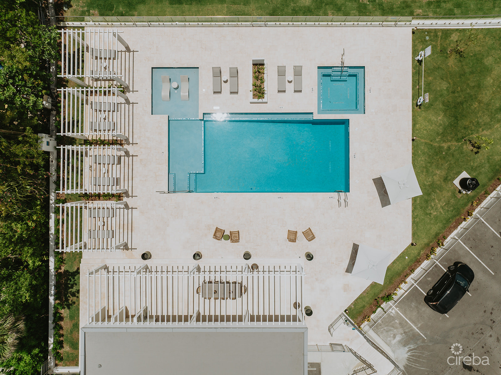 SUNSET POINT 19 – TOP FLOOR  PENTHOUSE WITH PANORAMIC SEA VIEWS