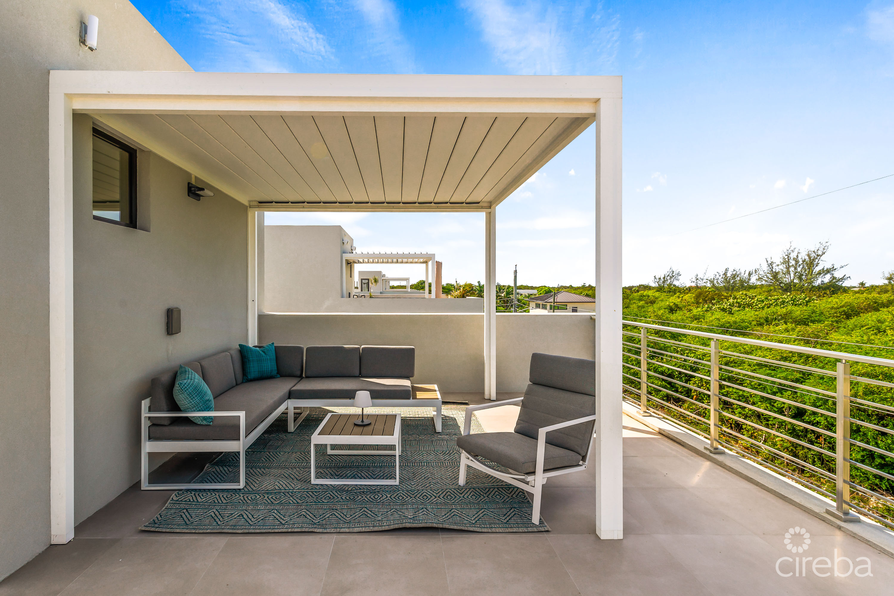 BLUE PALMS 3, WEST BAY END UNIT