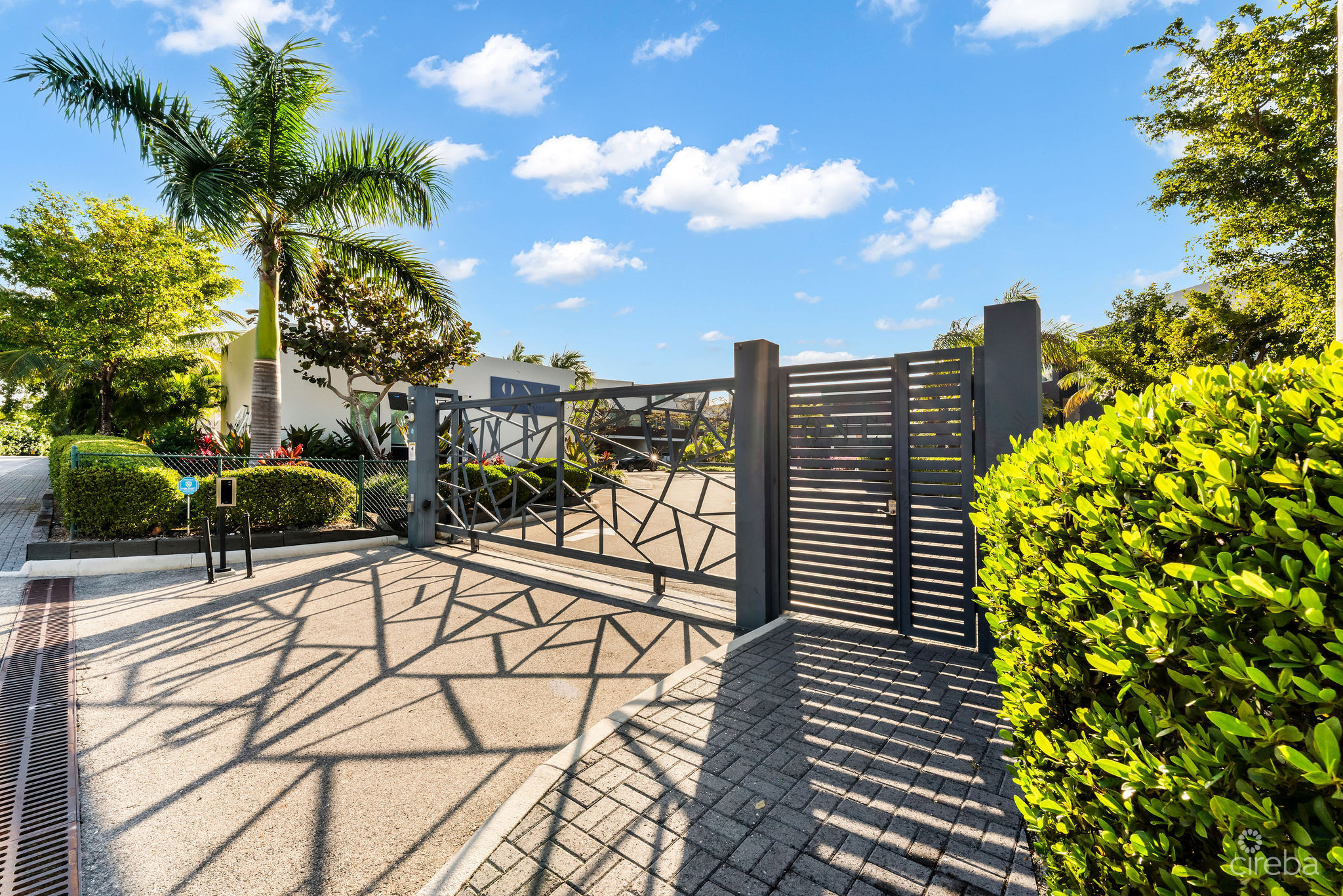 ONE CANAL POINT 123, 1 BED CONDO