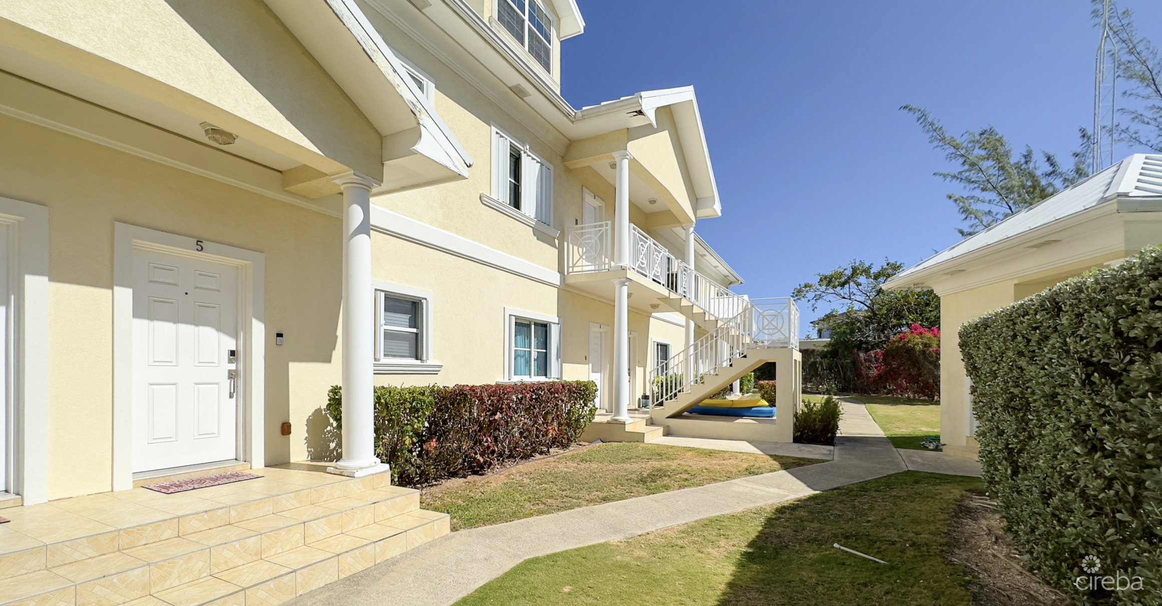 ALHAMBRA VILLAS 1 BED CONDO