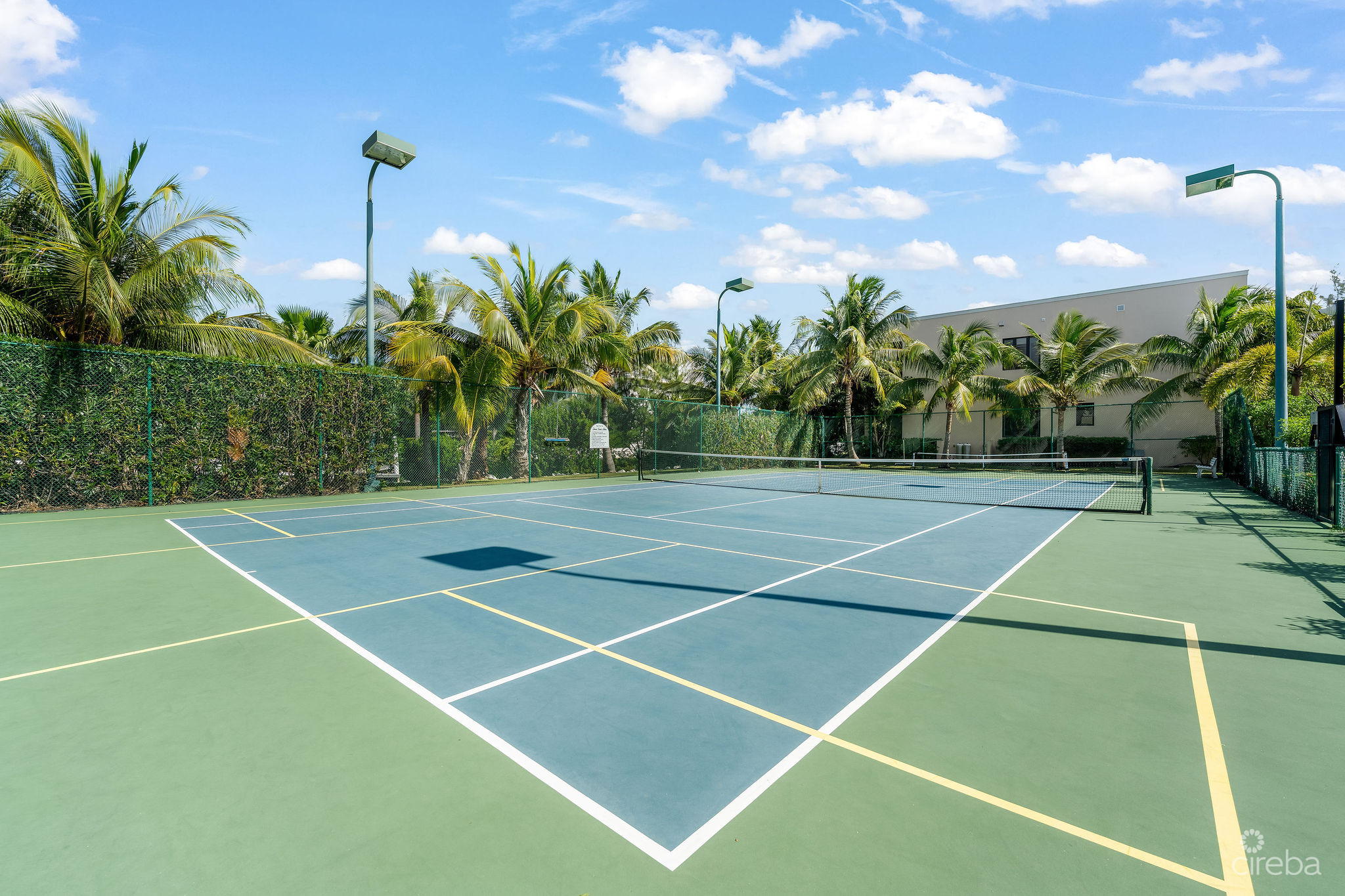 CYPRESS POINTE NORTH STAND ALONE EXECUTIVE RESIDENCE