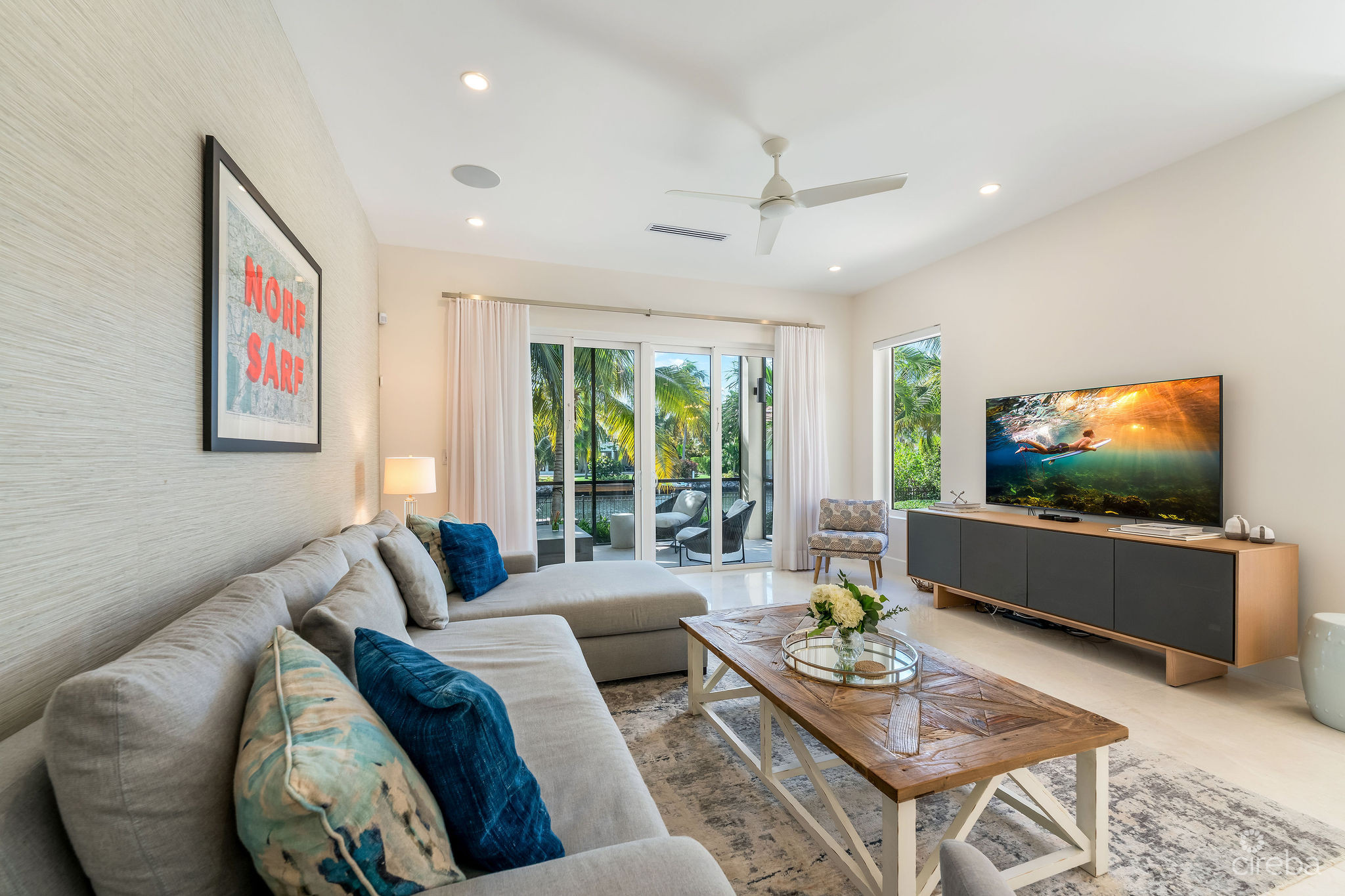 CYPRESS POINTE NORTH STAND ALONE EXECUTIVE RESIDENCE