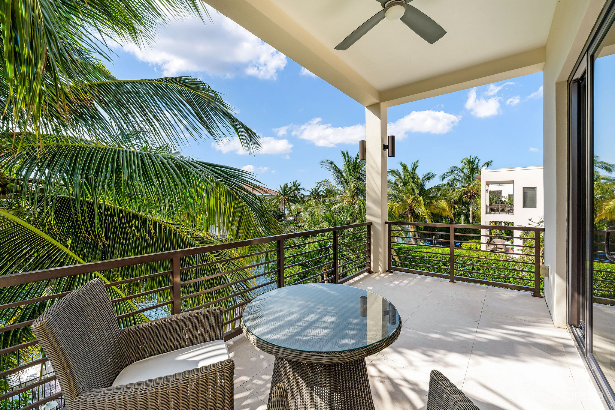 CYPRESS POINTE NORTH STAND ALONE EXECUTIVE RESIDENCE