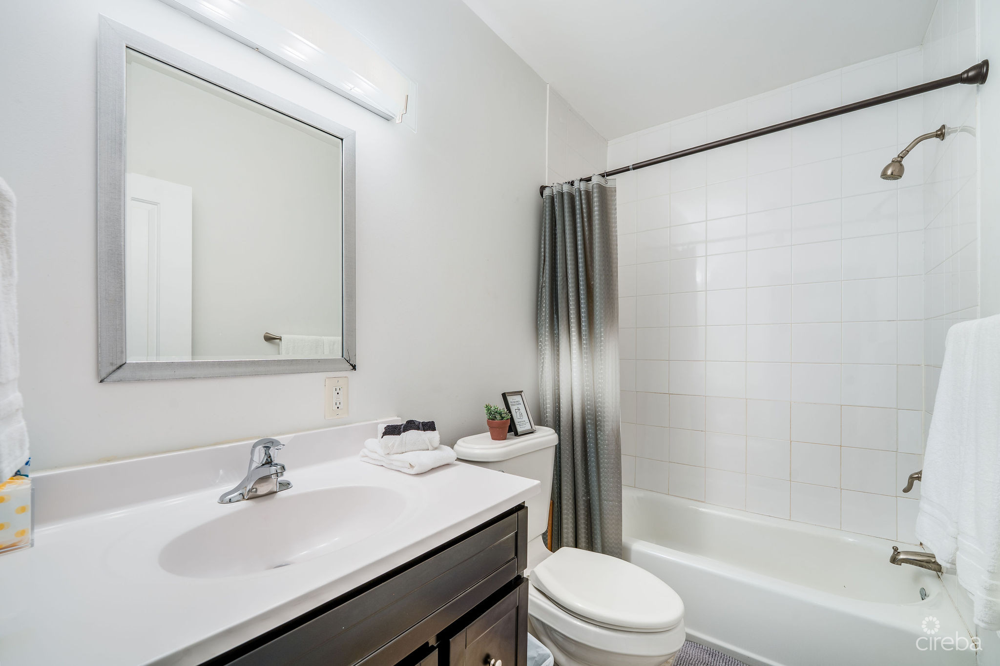 3BED SMB–PARK PLACE