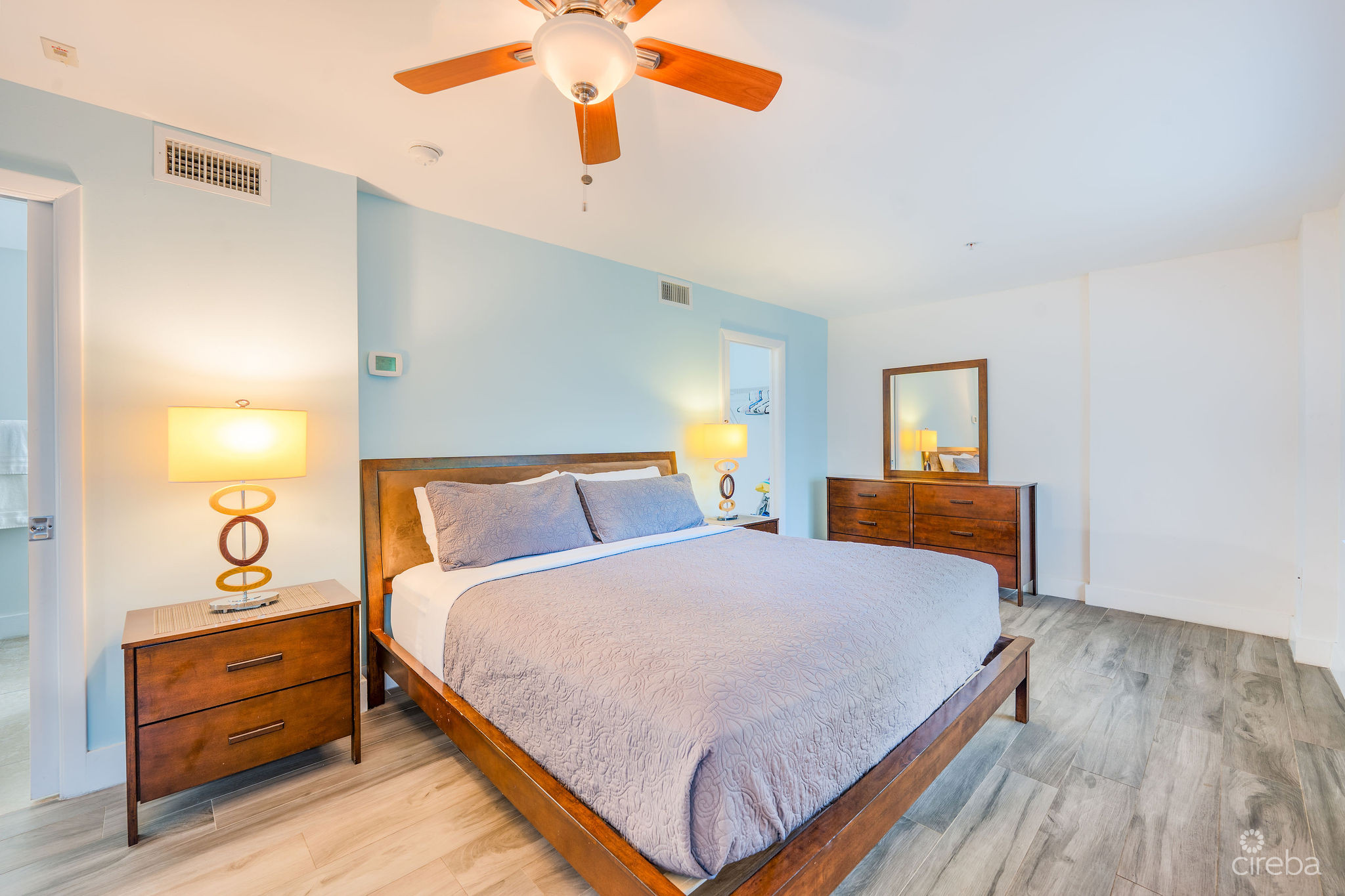 3BED SMB–PARK PLACE