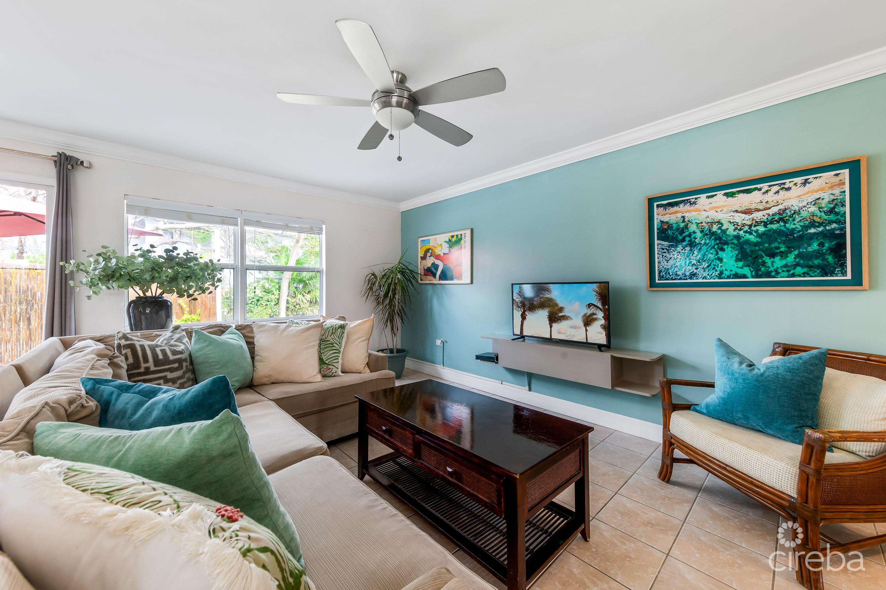 STARLET CRESCENT DUPLEX, WEST BAY