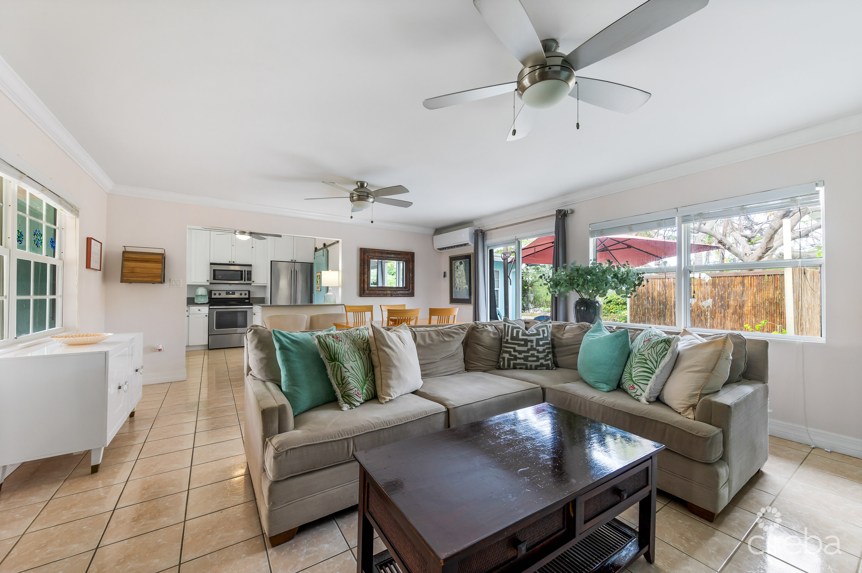 STARLET CRESCENT DUPLEX, WEST BAY