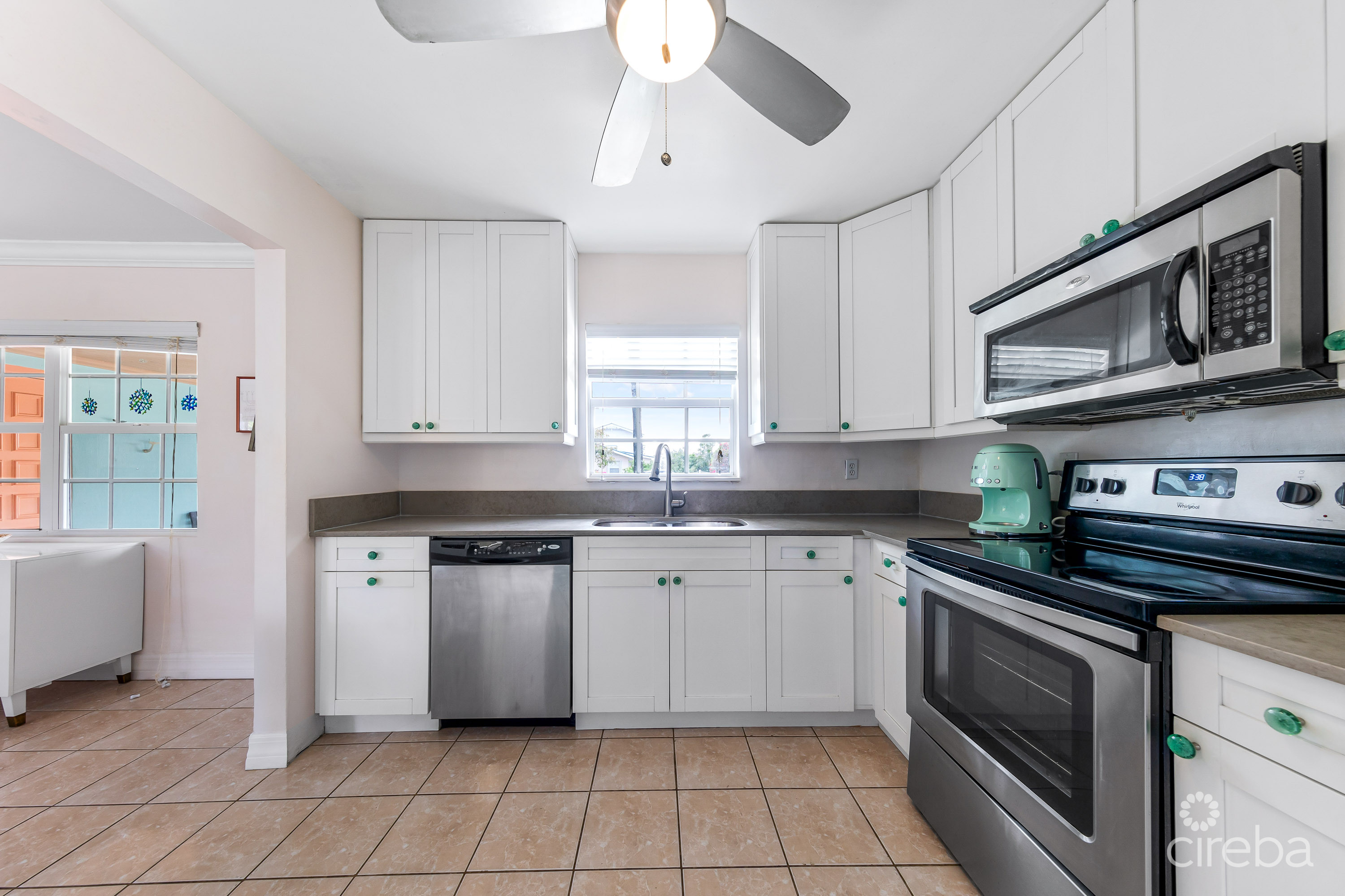 STARLET CRESCENT DUPLEX, WEST BAY