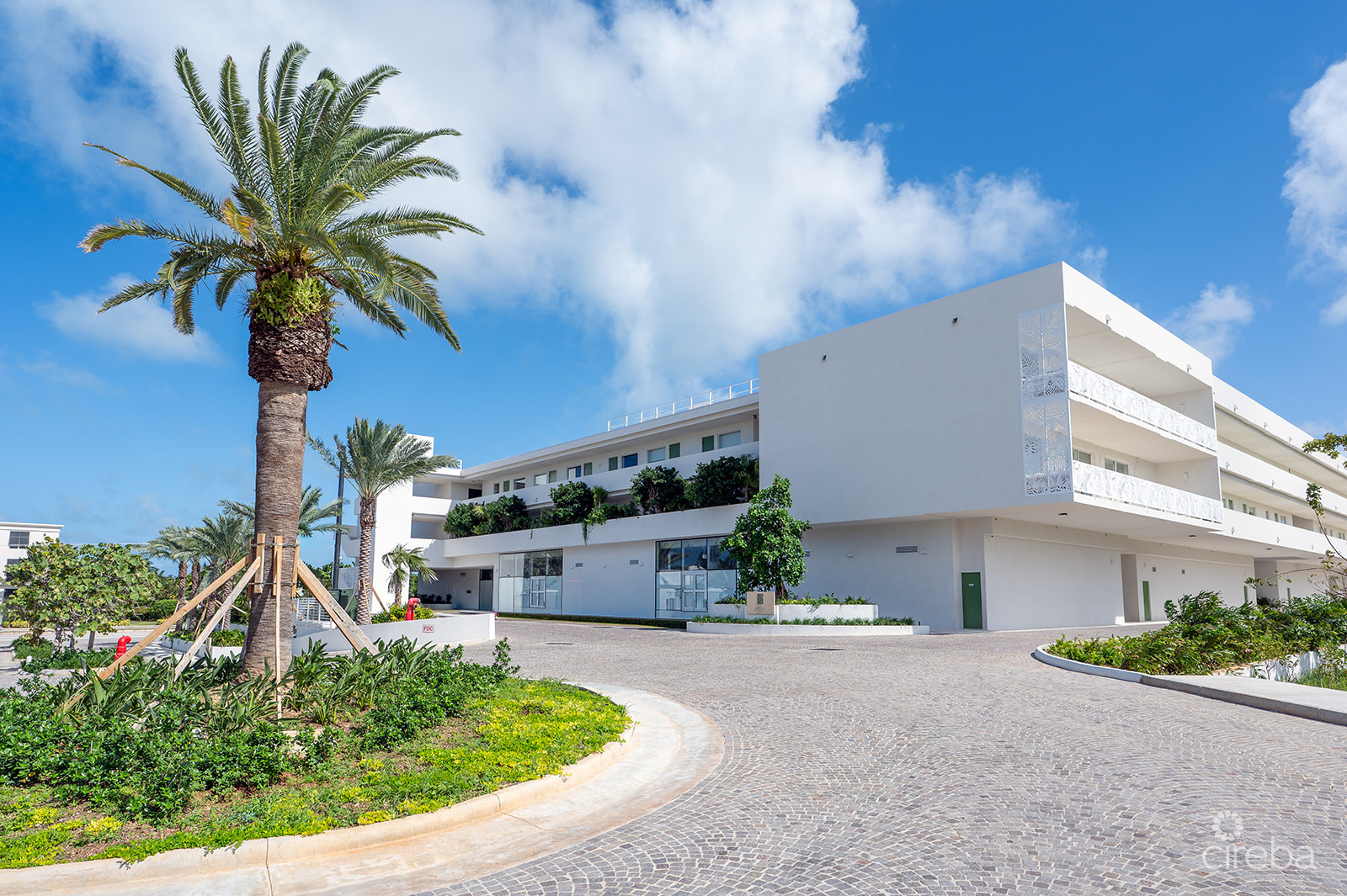 THE GROVE TOO – UNIT 75