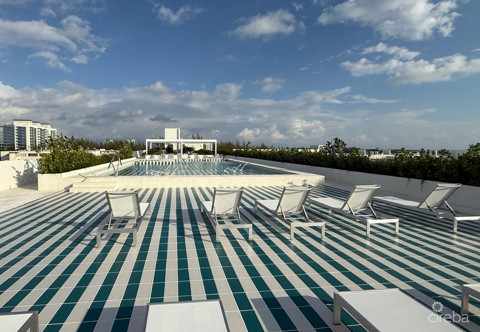 THE GROVE TOO – UNIT 75