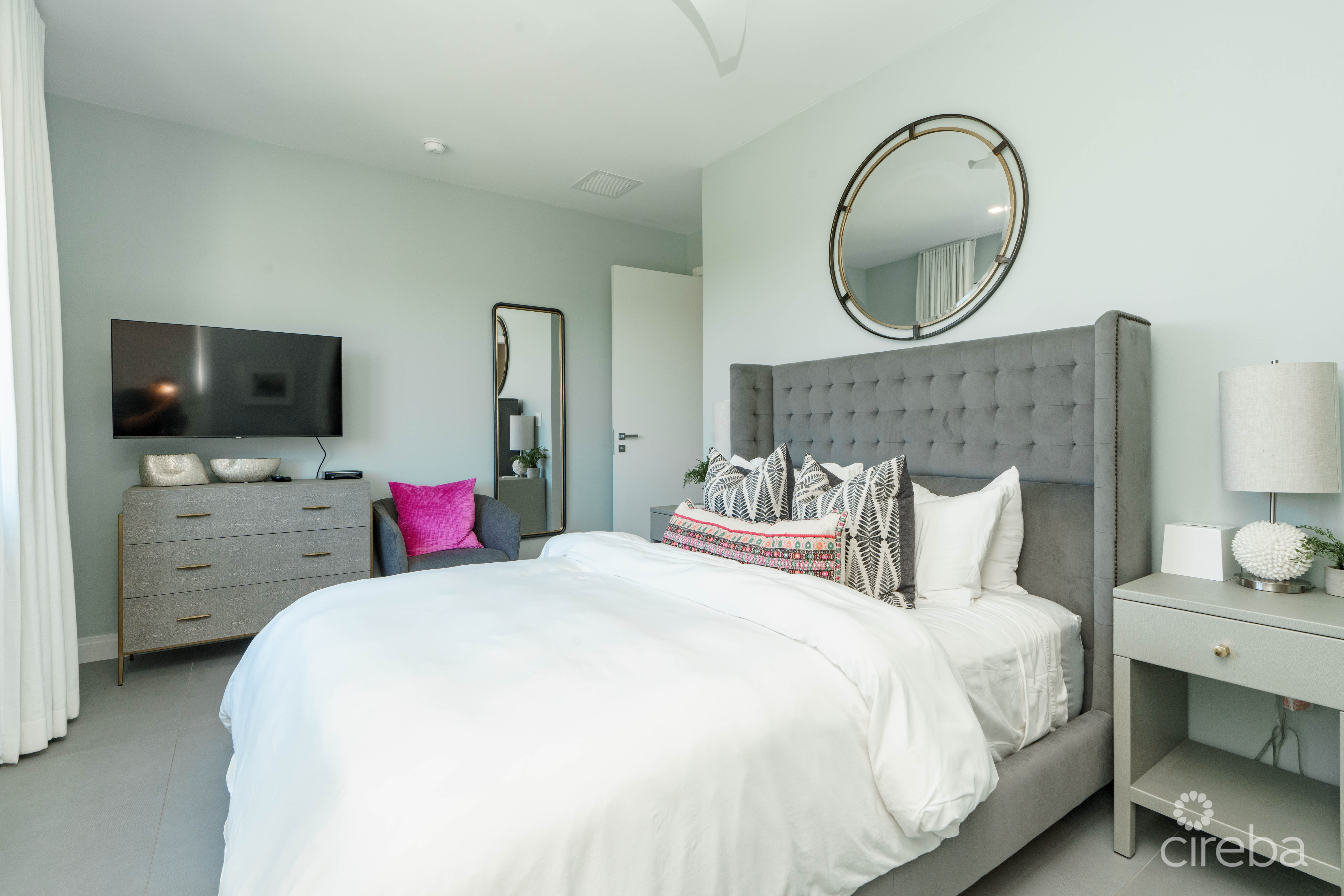 ONE CANAL POINT 7 – THREE BEDROOM TOWNHOME