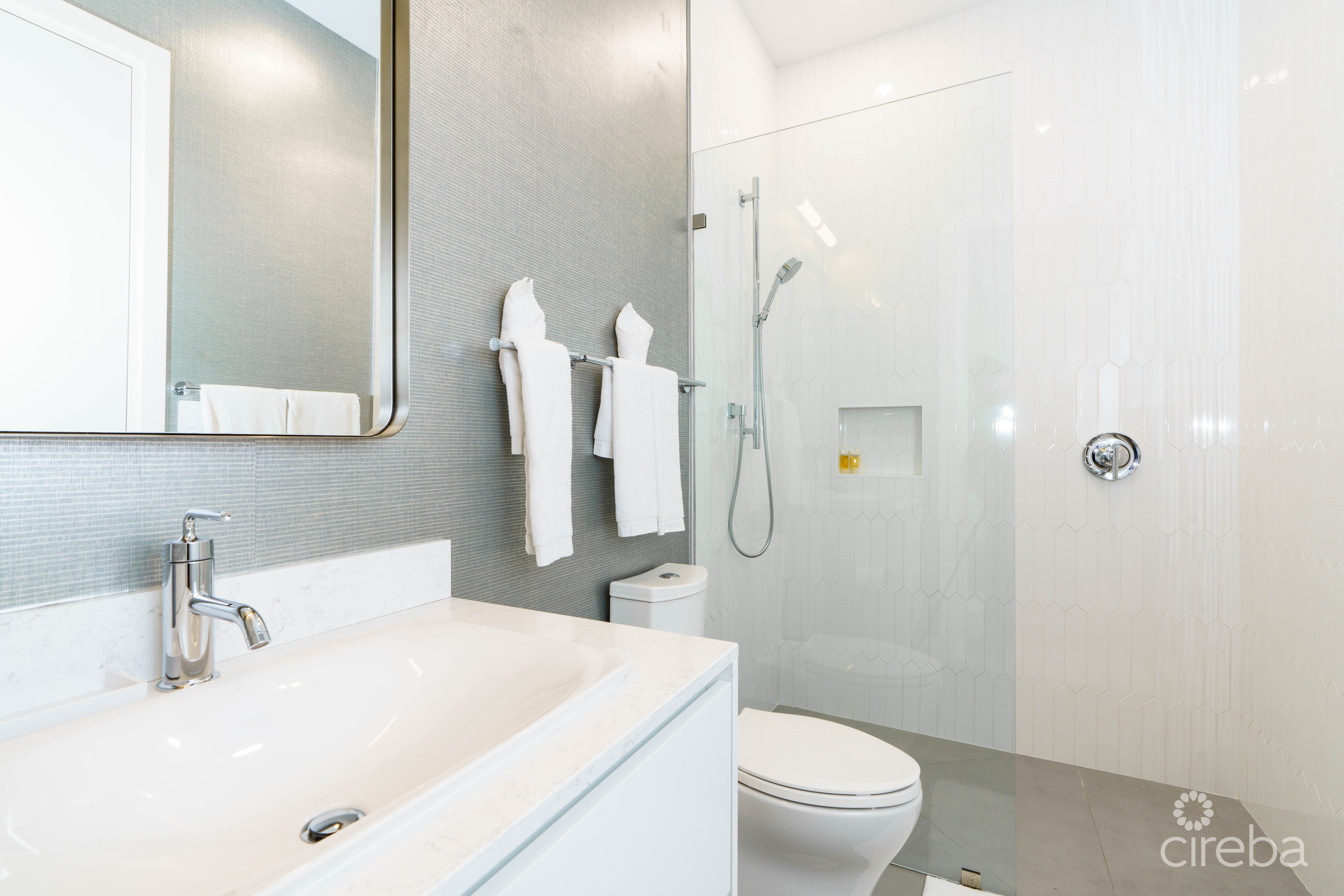 ONE CANAL POINT 7 – THREE BEDROOM TOWNHOME