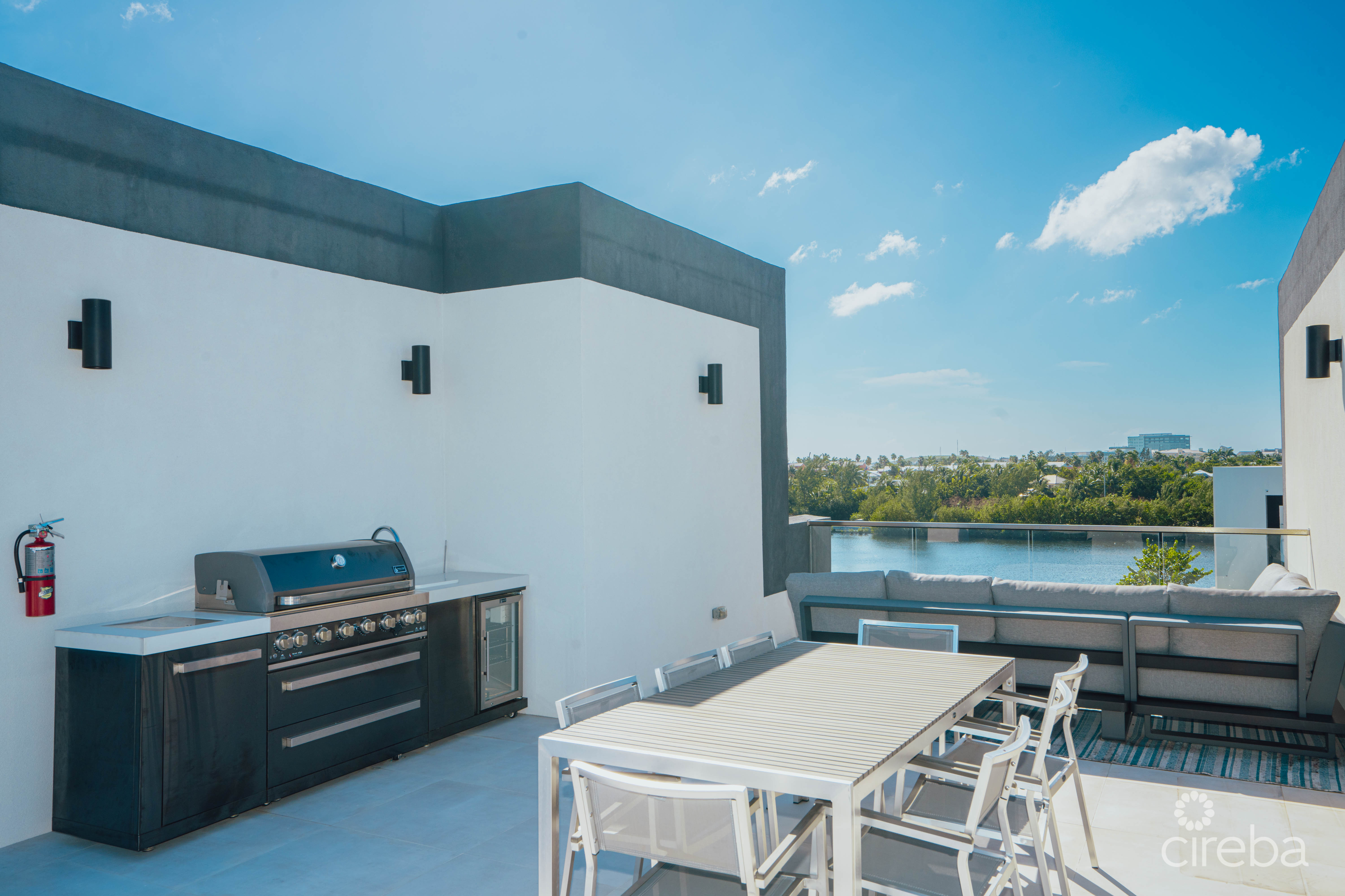 ONE CANAL POINT 7 – THREE BEDROOM TOWNHOME