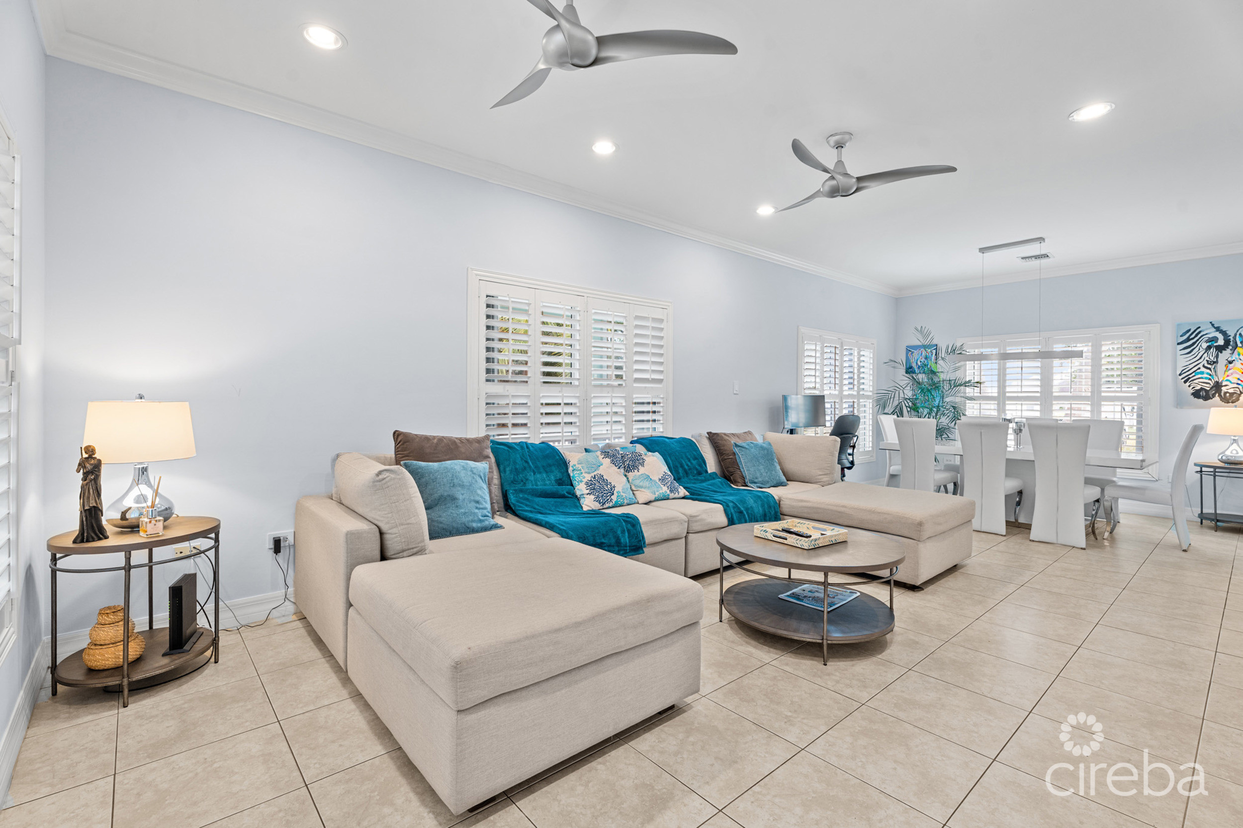 HIGHLANDS – ONE SIDE OF A DUPLEX