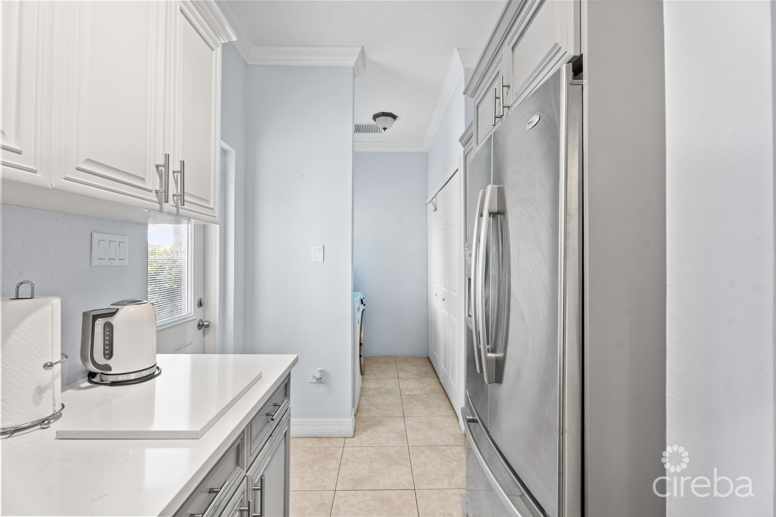 HIGHLANDS – ONE SIDE OF A DUPLEX