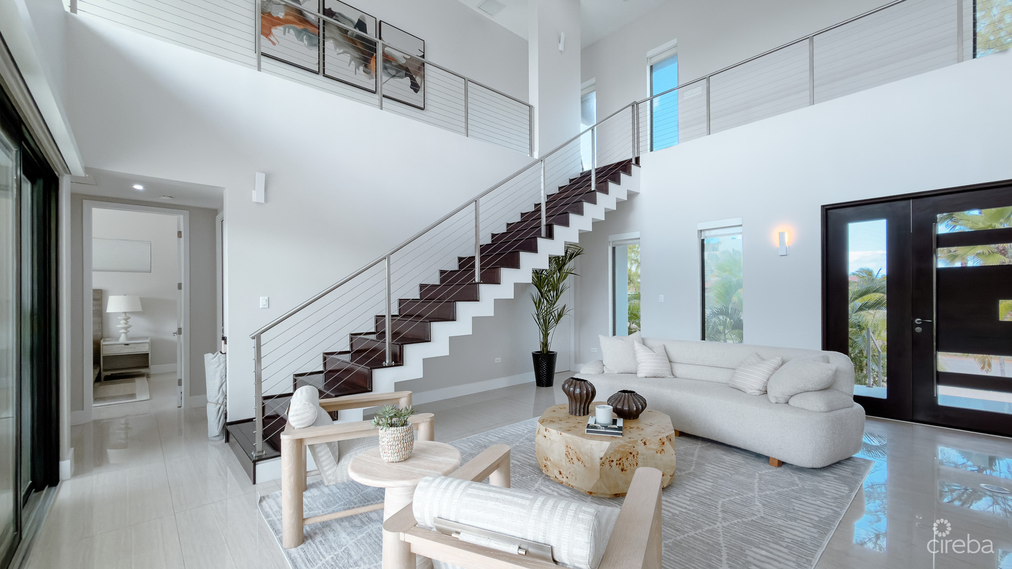 CRYSTAL HARBOUR CANAL FRONT HOME