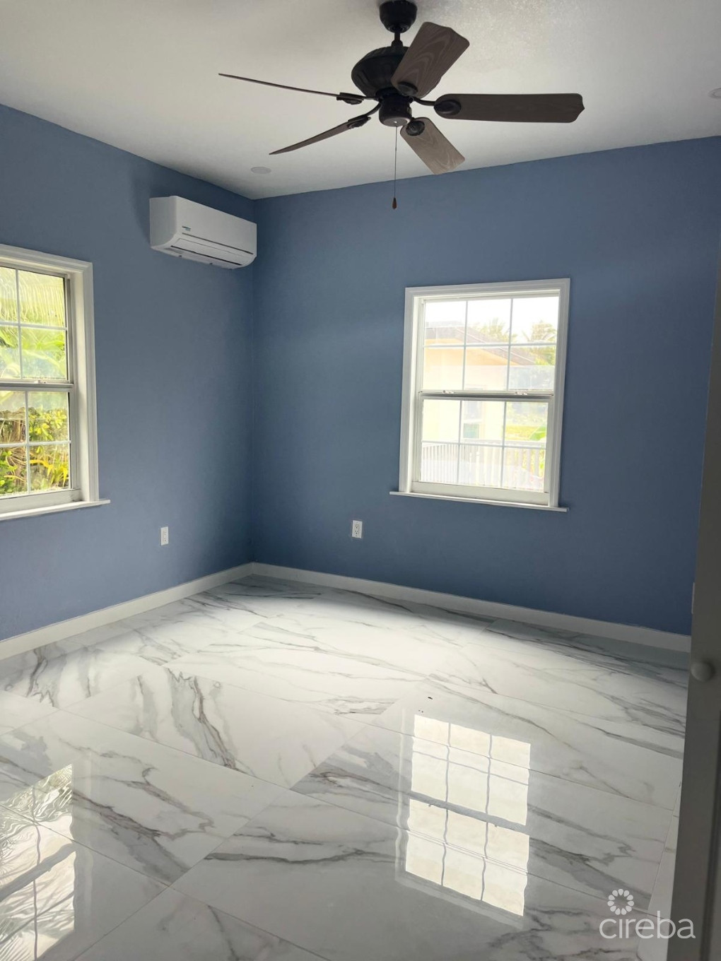 BODDEN TOWN FAMILY HOME