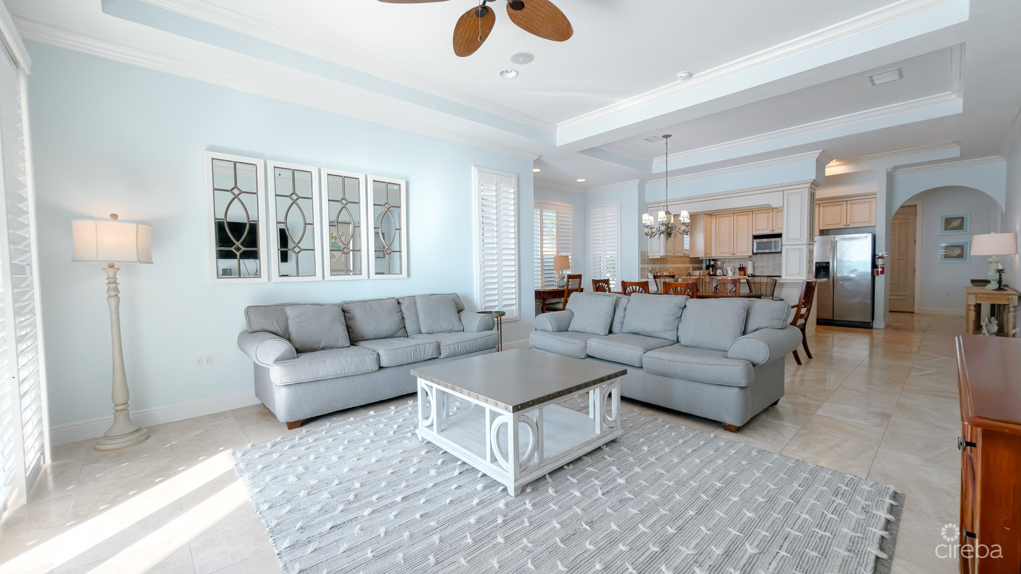 BEACHFRONT CONDO THE CLUB LITTLE CAYMAN