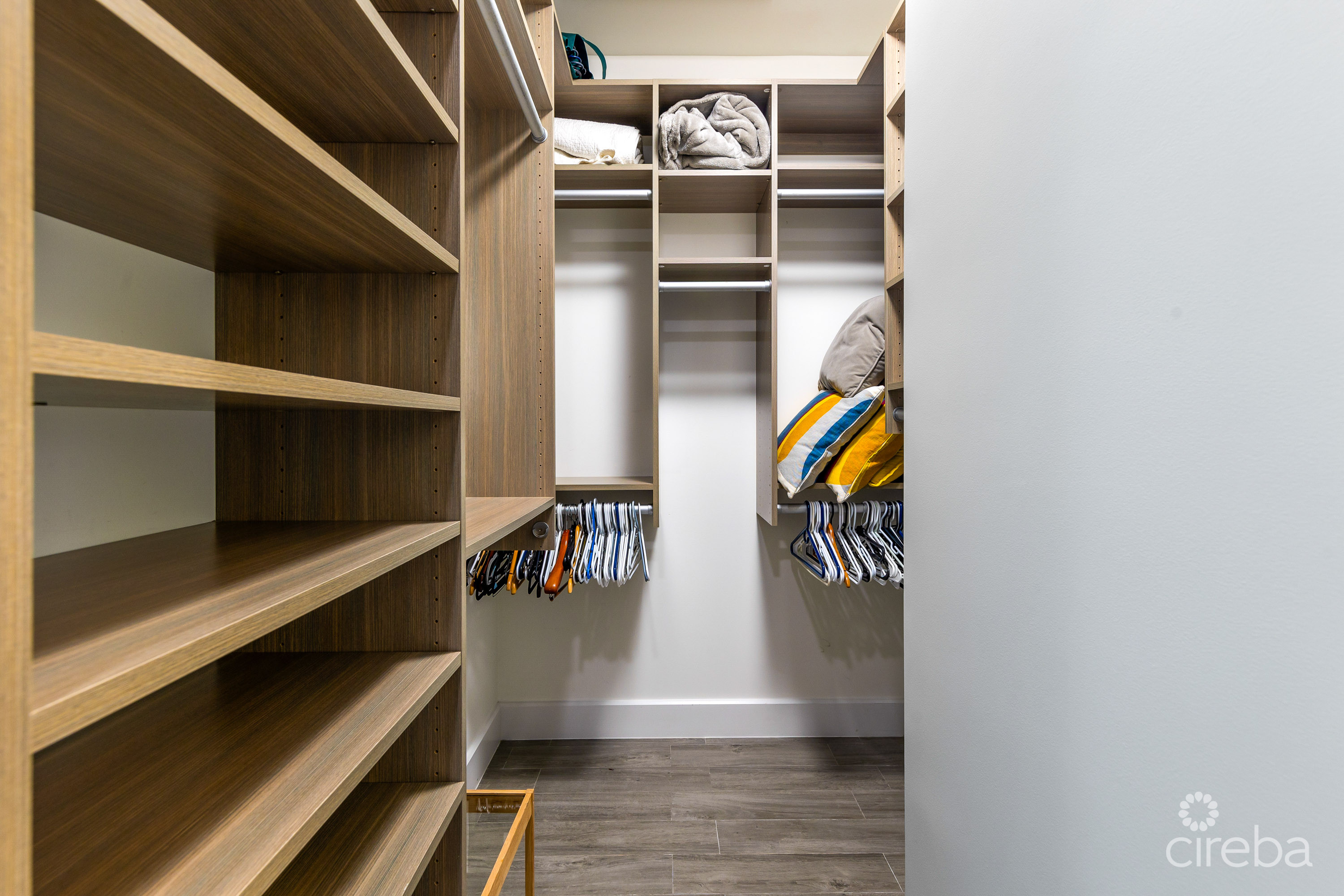 CYPRESS POINTE NORTH 207, CRYSTAL HARBOUR ONE BED CONDO