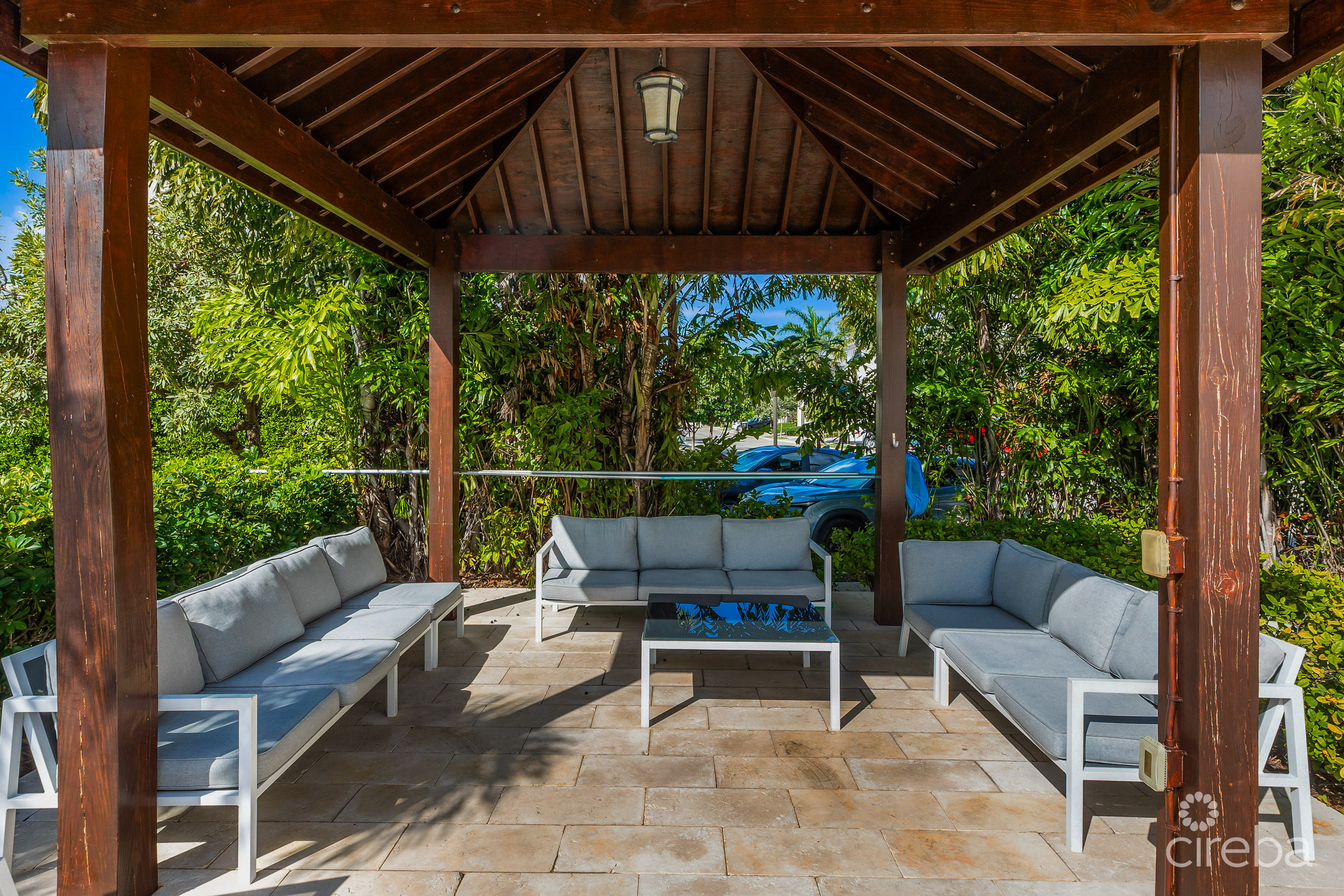 CYPRESS POINTE NORTH 207, CRYSTAL HARBOUR ONE BED CONDO