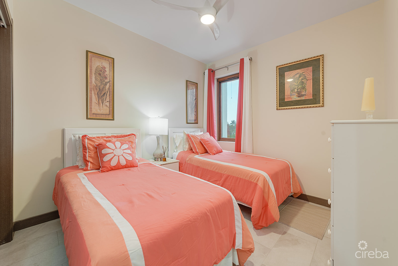 BEAUTIFUL ARVIA THREE BEDROOM