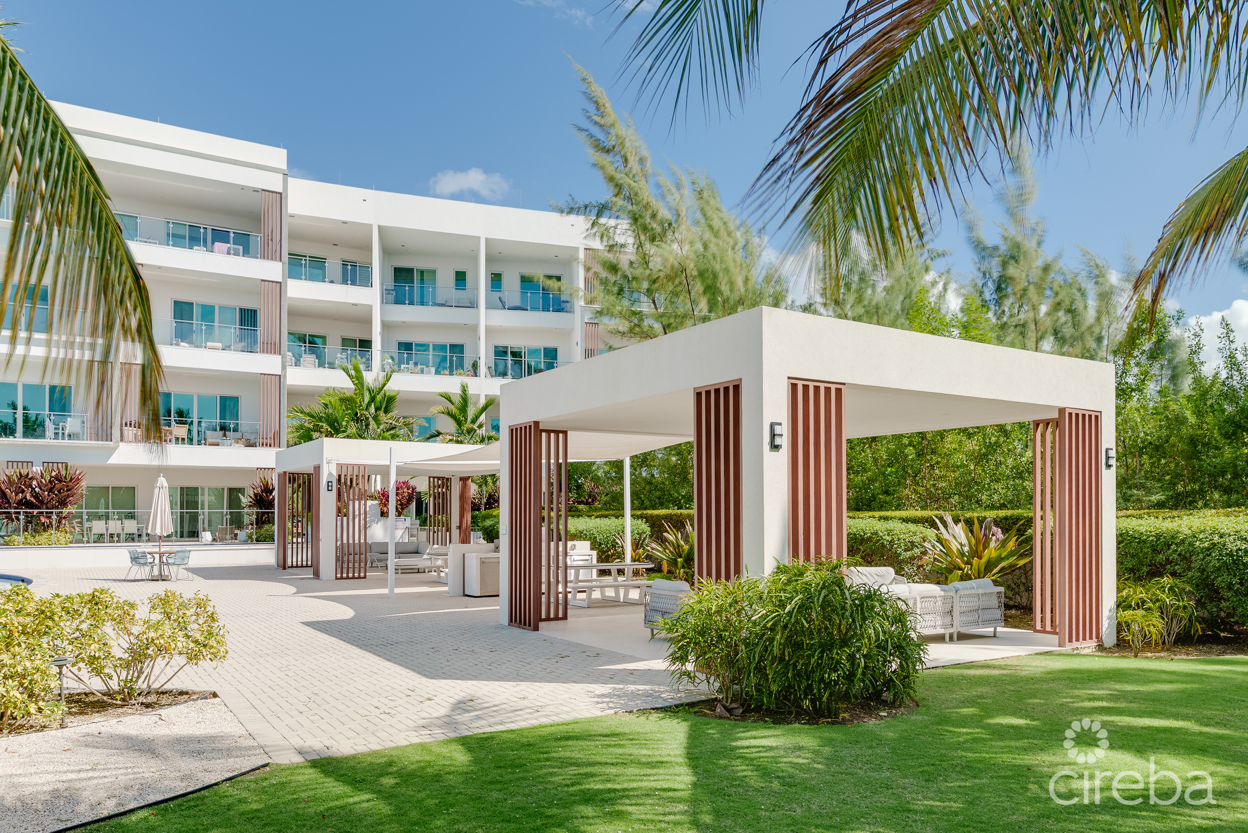 AURA #107, – GROUND FLOOR 3 BED POOLFRONT RESIDENCE