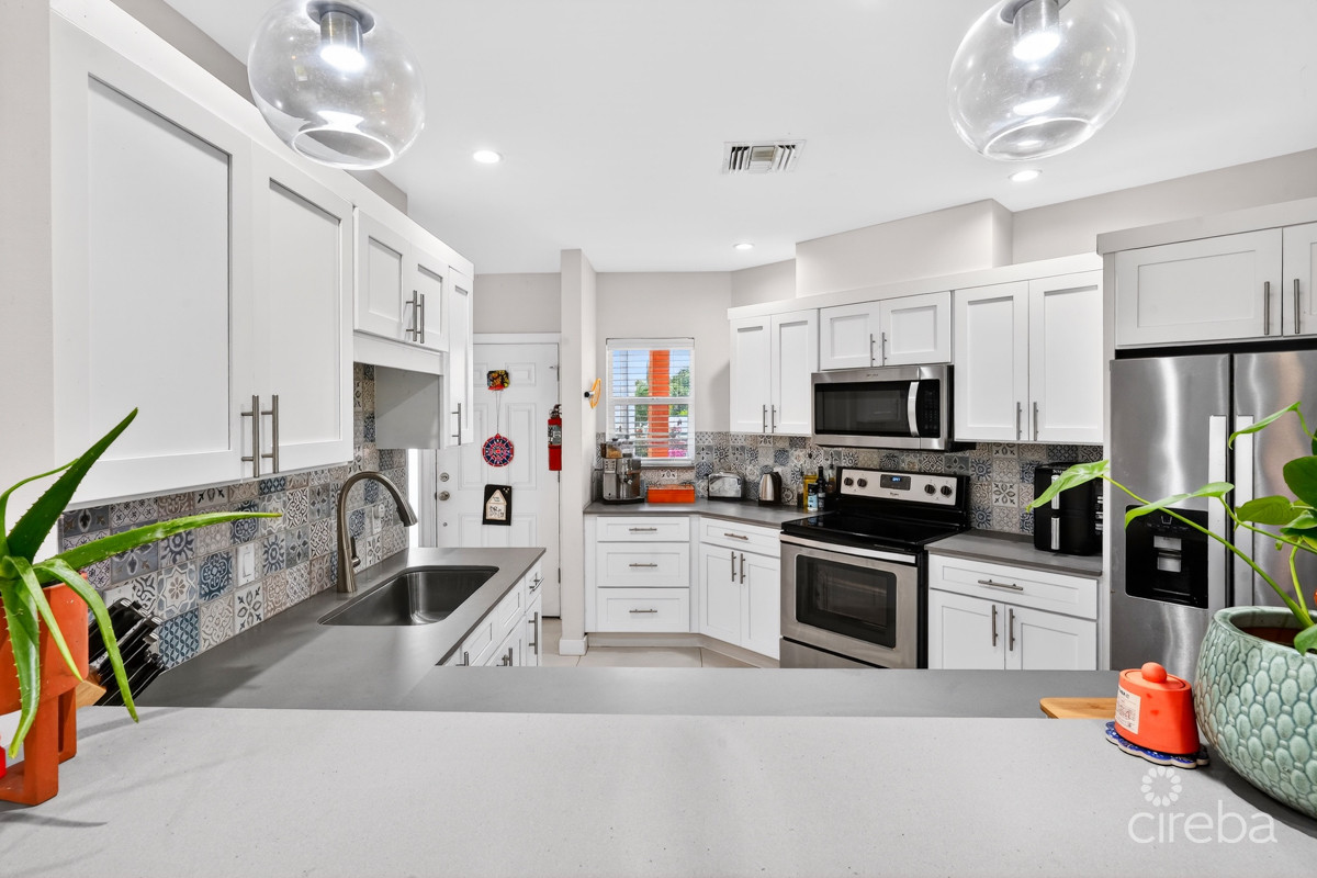 CAYMAN CROSSING MODERN TWO BEDROOM