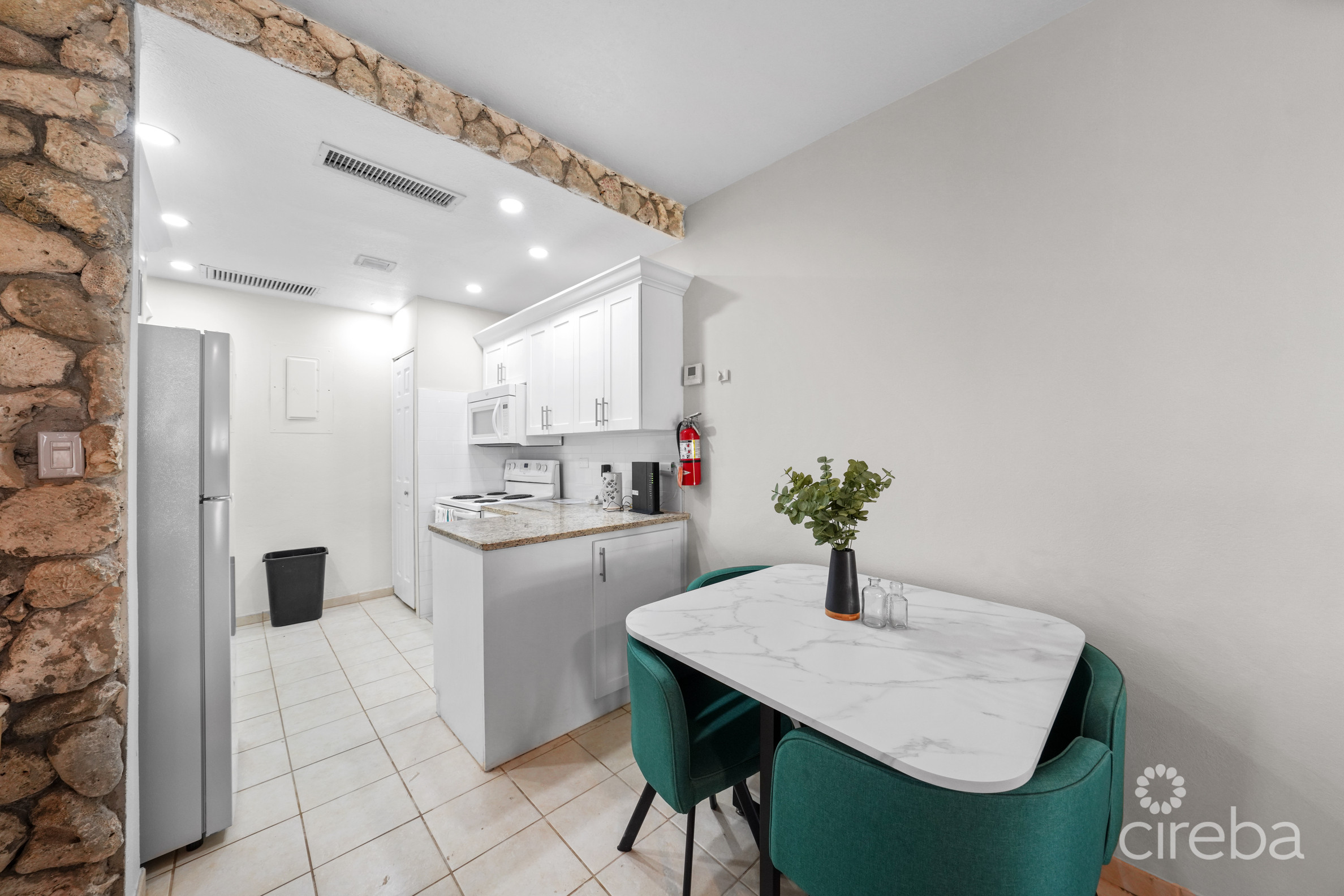 VILLA PAPPAGALLOS OCEANVIEW!