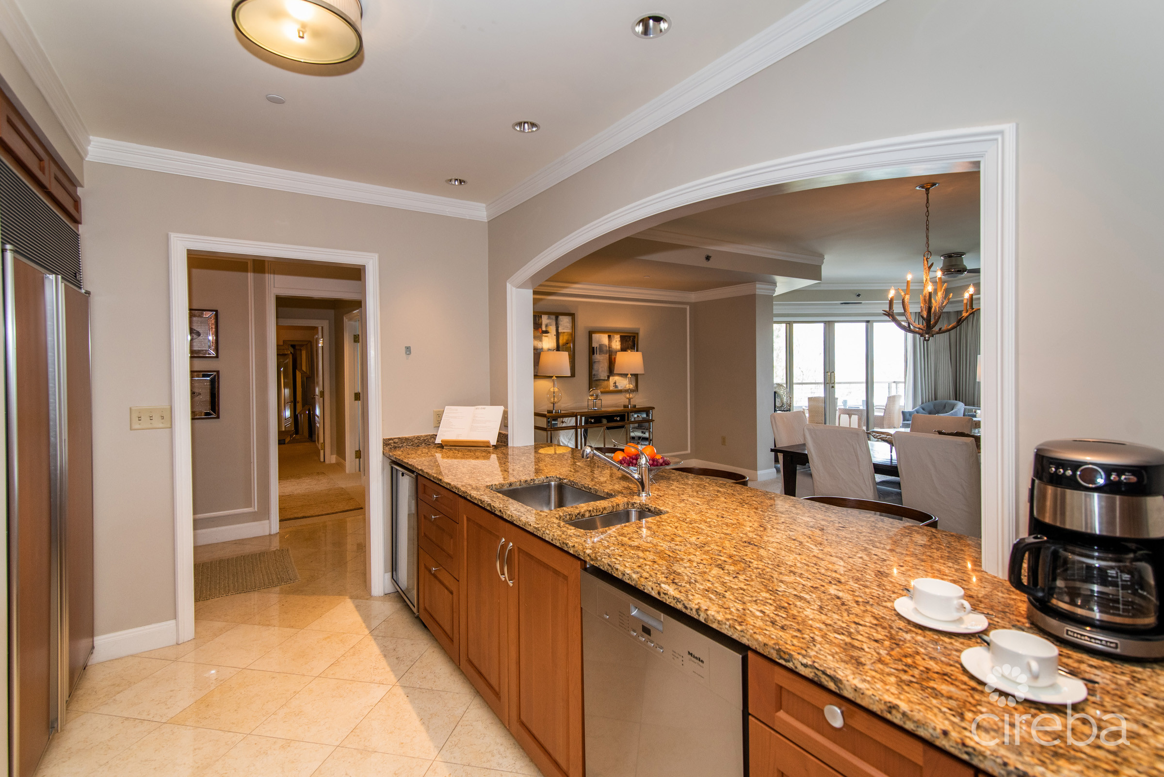 RITZ-CARLTON PRIVATE RESIDENCE #608 NORTH TOWER