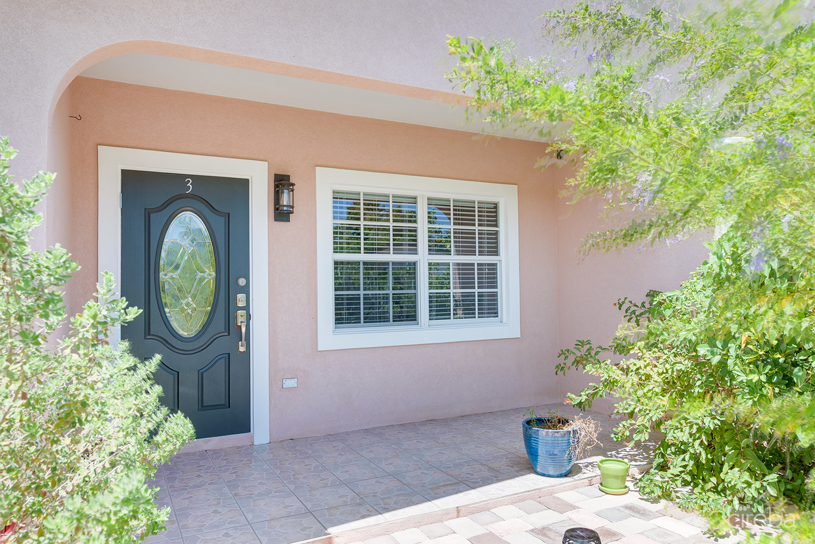 FULLY REMODELED 3 BEDROOM TOWNHOME IN PARK TRACE