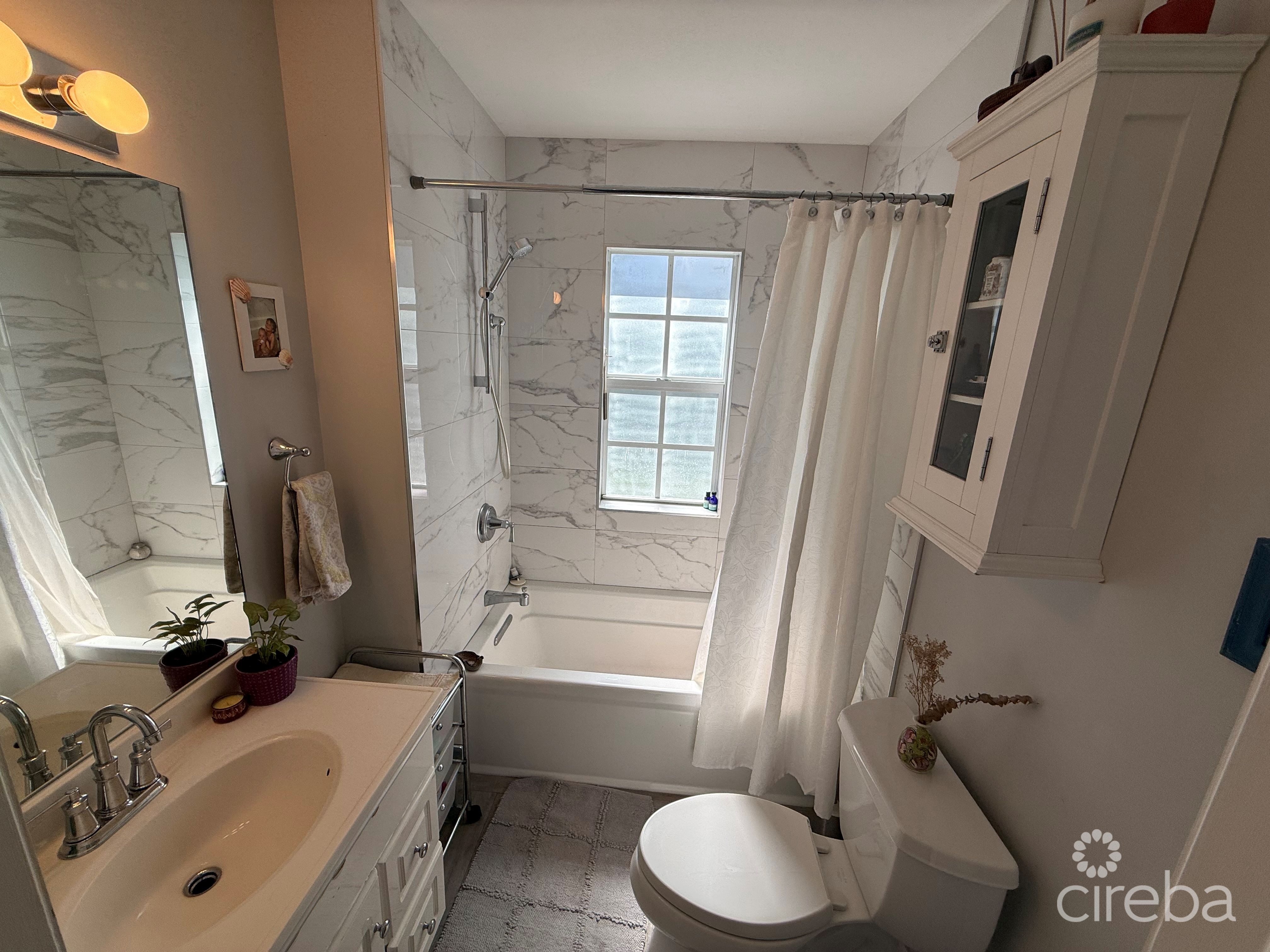 STUNNING 3 BED MYSTIC RETREAT GT