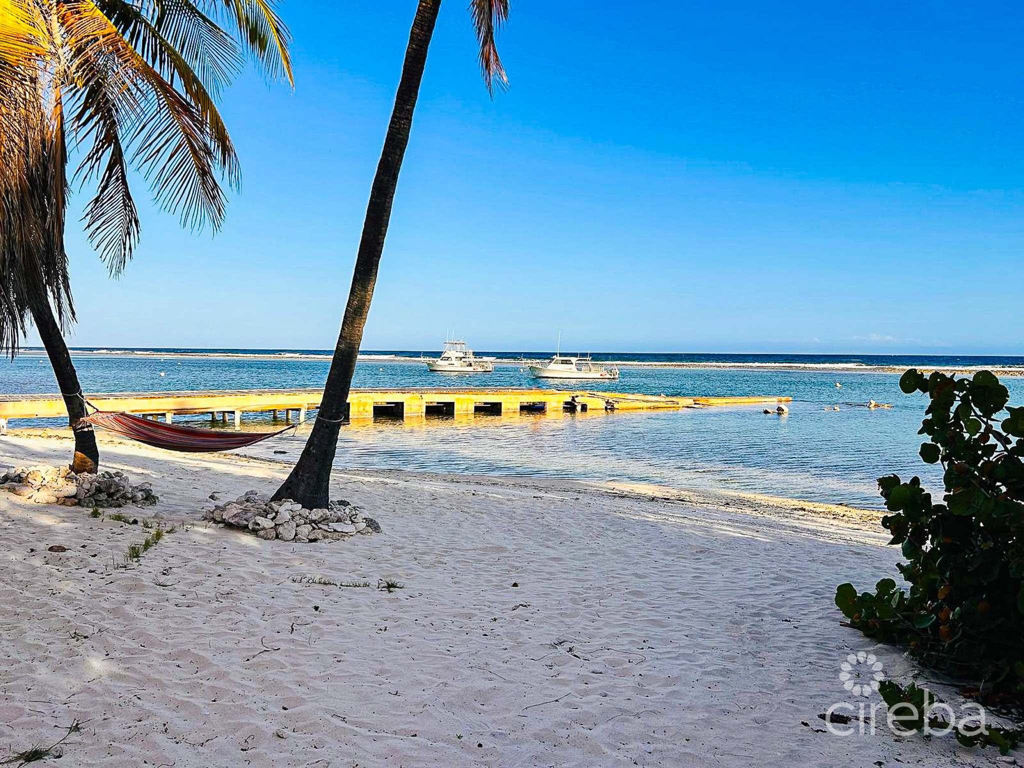 CARIB SANDS OCEANFRONT FRONT CONDO