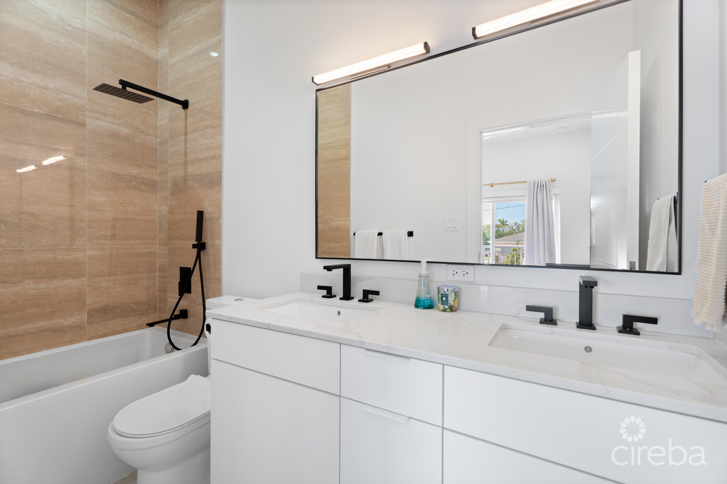 THE MEADOWS AT BATABANO – 3 BED TOWNHOME WITH ROOF TERRACE