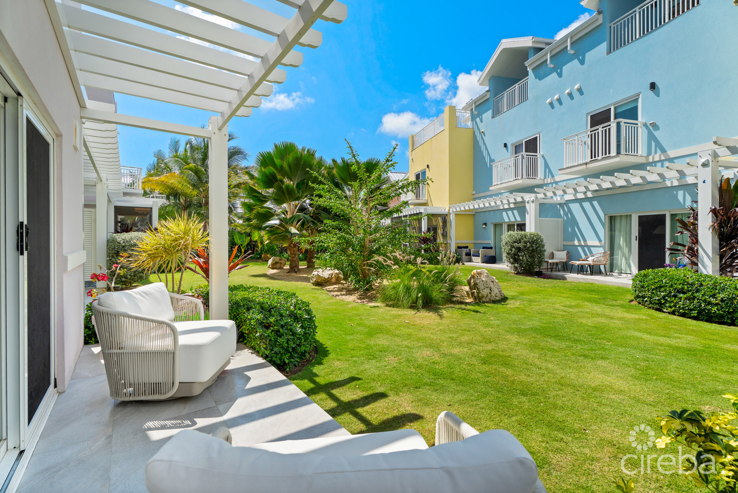 THE MEADOWS AT BATABANO – 3 BED TOWNHOME WITH ROOF TERRACE