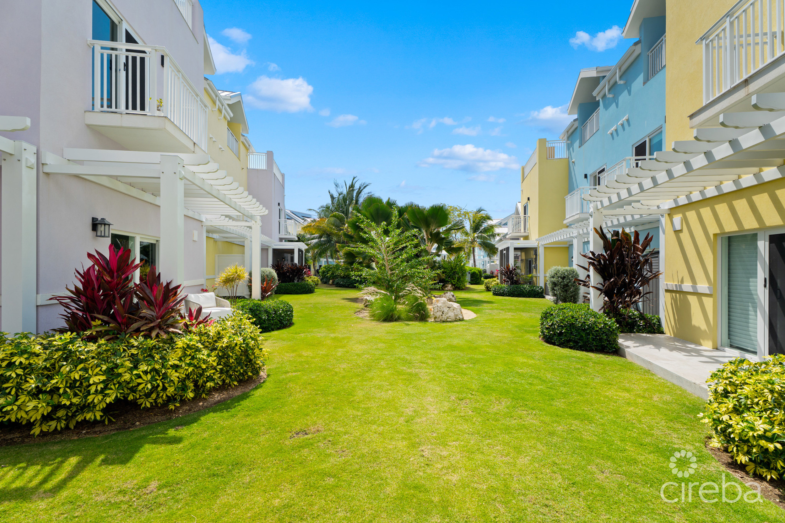 THE MEADOWS AT BATABANO – 3 BED TOWNHOME WITH ROOF TERRACE